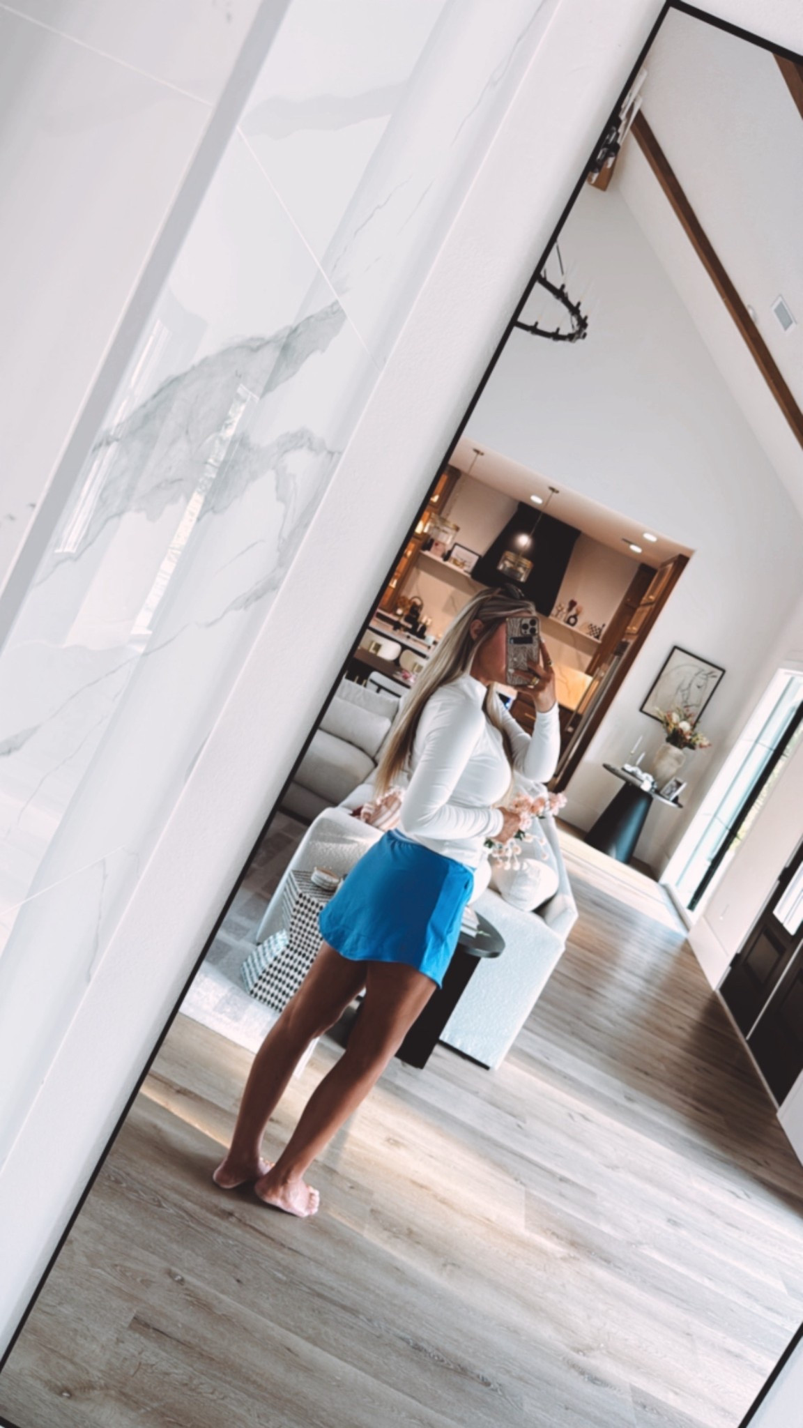 Sporty mom! 5’7 wearing an XS