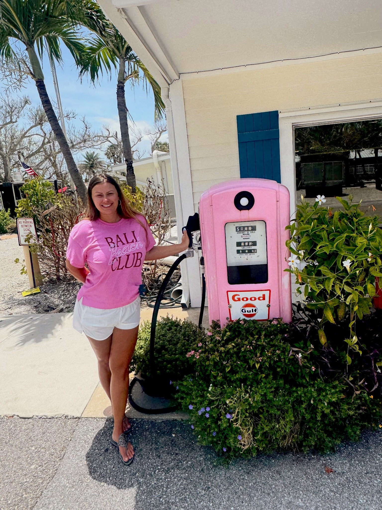 You can’t visit the island without a quick stop for The Pink Pony Ice Cream and Hudson’s Grocery! 

#LTKActive #LTKSummerEdit #LTKTravel