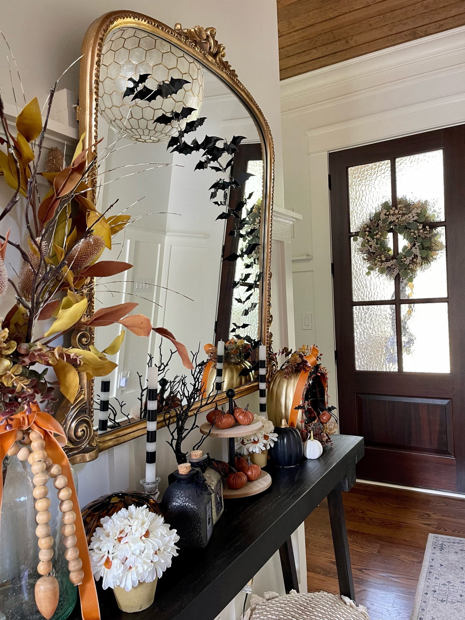 Halloween Entryway 👻🎃Bats, pumpkins, and spooky … oh my!! 

#LTKHome #LTKSeasonal #LTKStyleTip