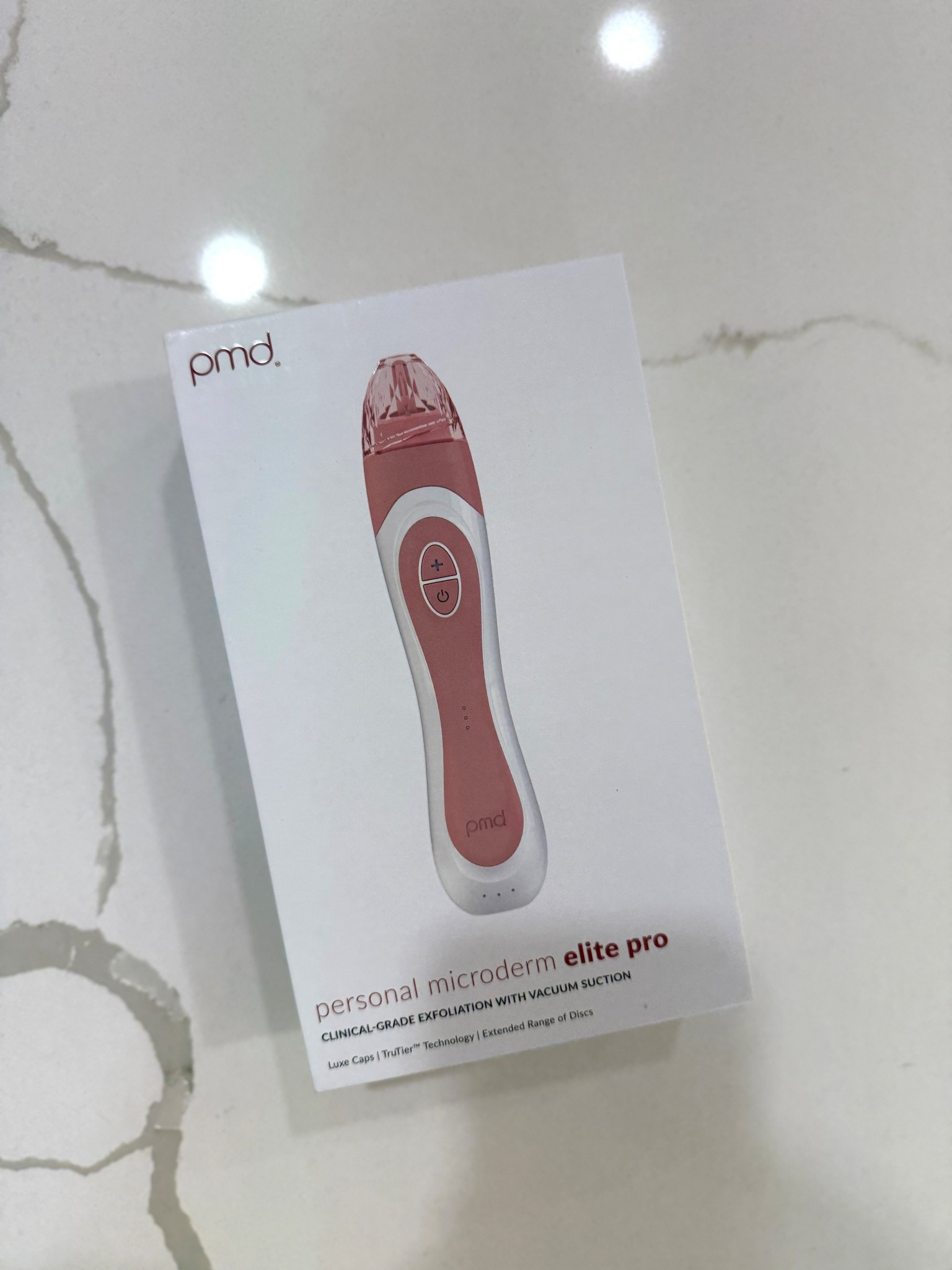 A new microdermabrasion device just joined the routine 😍✨

#LTKmomlife #LTKGiftGuide #LTKHoliday