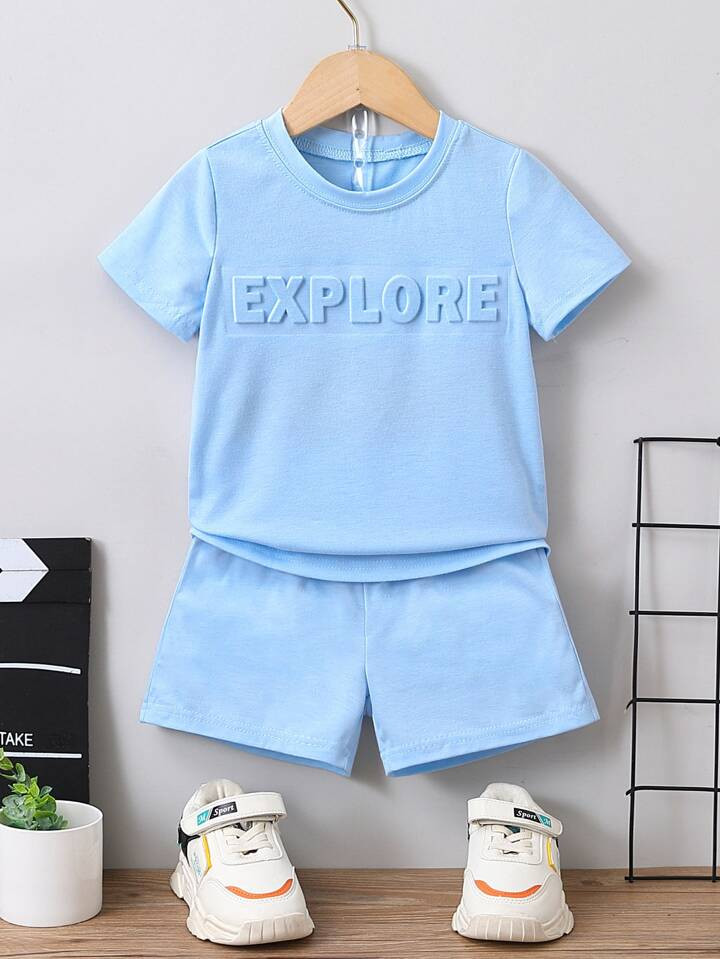 SHEIN Kids EVRYDAY Young Boy Light Blue Solid Casual Short Sleeve Two Piece Set With Round Neck F... | SHEIN