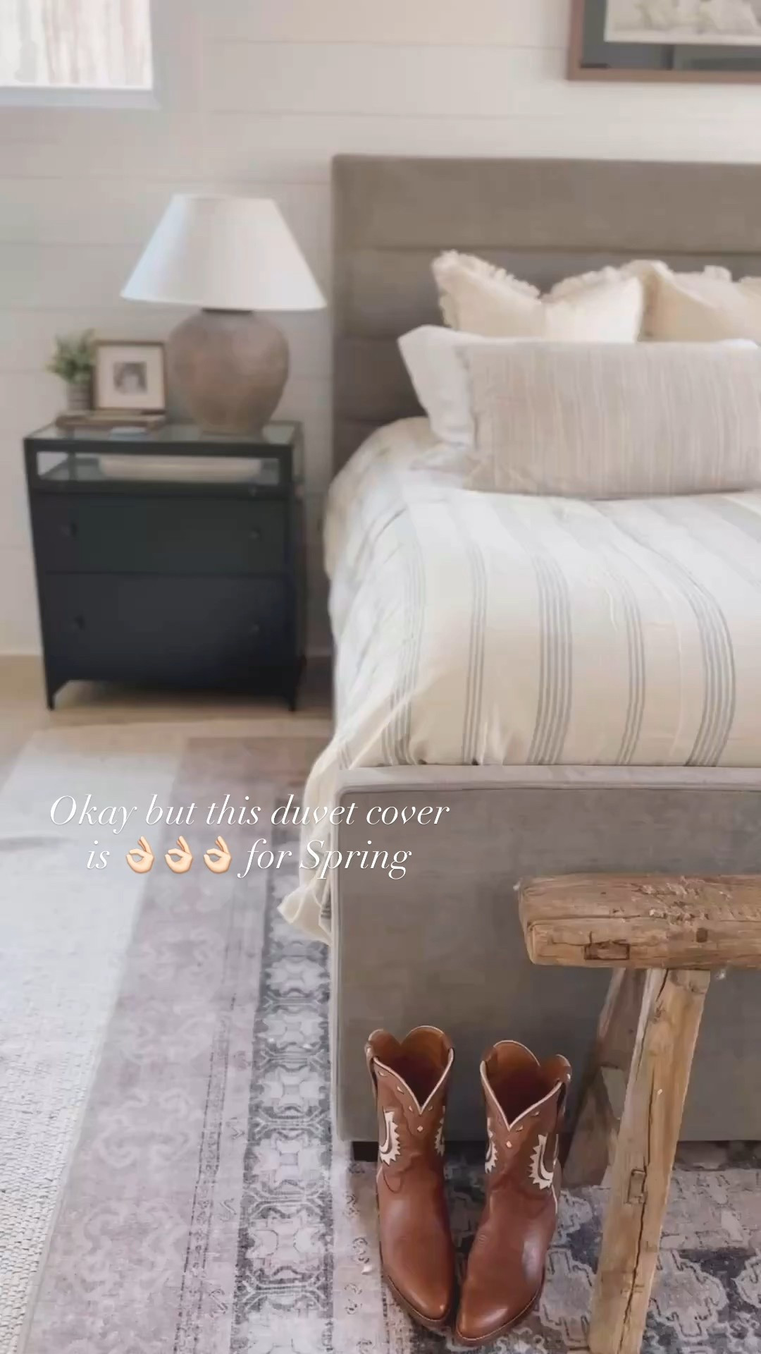 I am obsessed with this duvet cover in my bedroom… It is a pale and and stripe in perfect for the spring! Be sure to grab this from Mcgee And Co before it sells out 👌🏻

#LTKHome