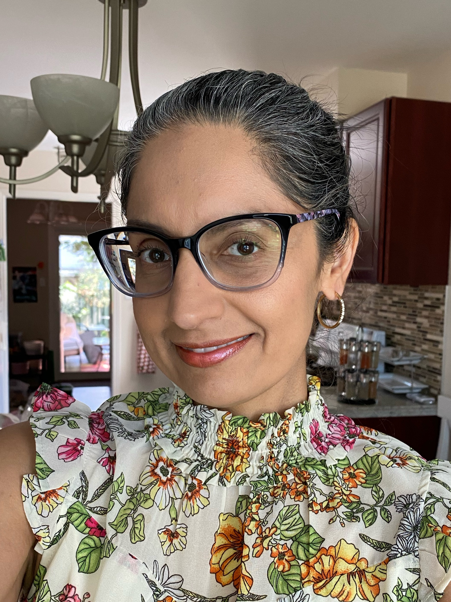 Went for a summer glow look today

Lipstick: L’Oreal colour riche 342 Copper Crystal is hard to find