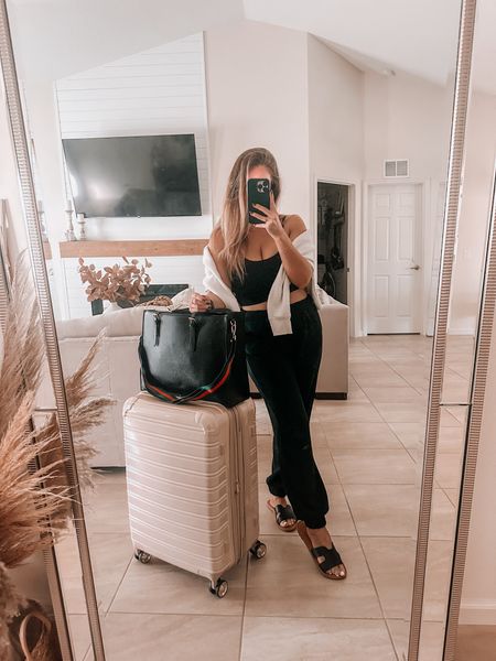 Travel outfit featuring my favorite luggage ever! 

Airport outfit | Travel | Suitcase set | Walmart | iFLY | luggage 



#LTKfindsunder100 #LTKitbag #LTKtravel