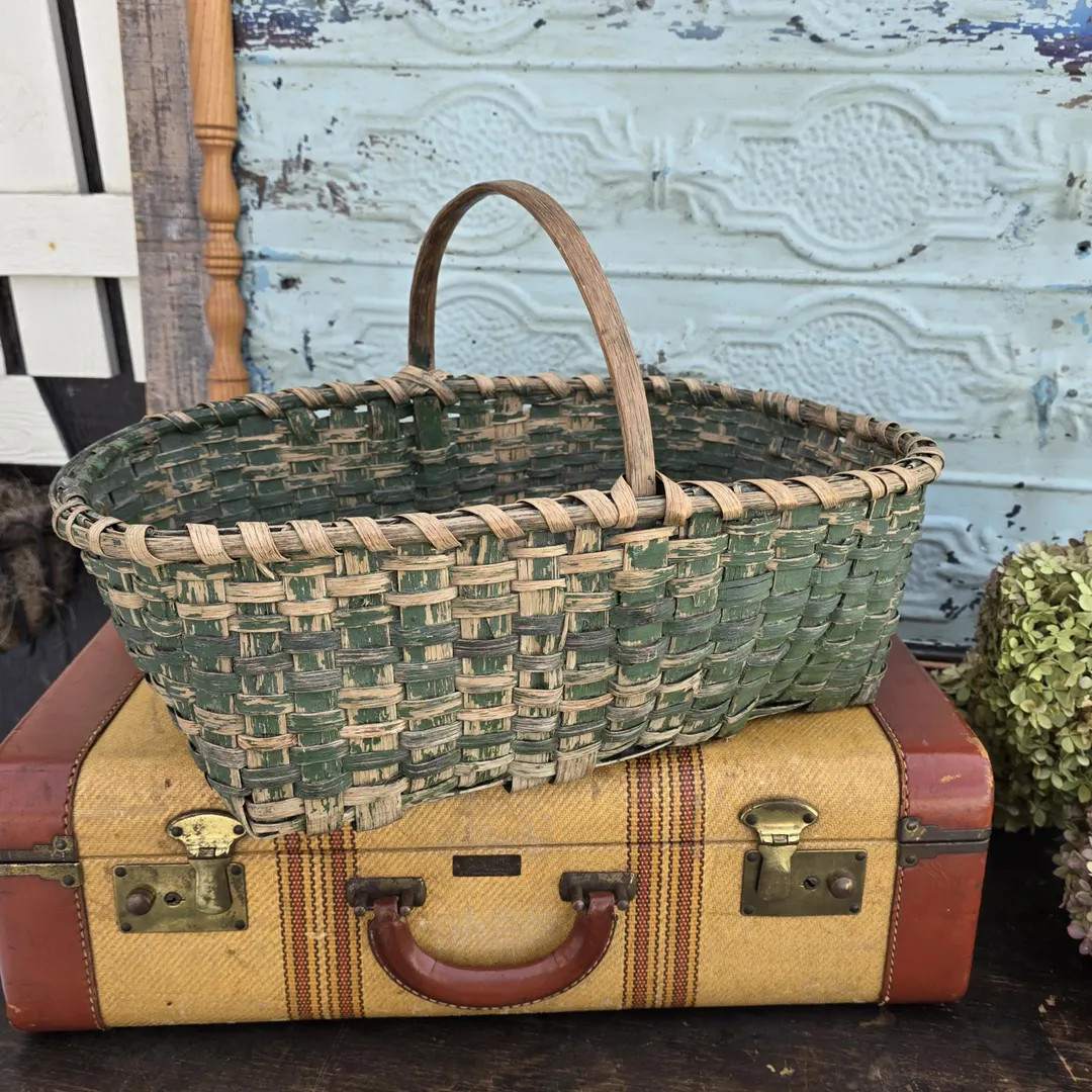 Vintage Green Painted Gathering Basket, Primitive Carrying Basket, Antique Splint  Shabby Cottage... | Etsy (Global)