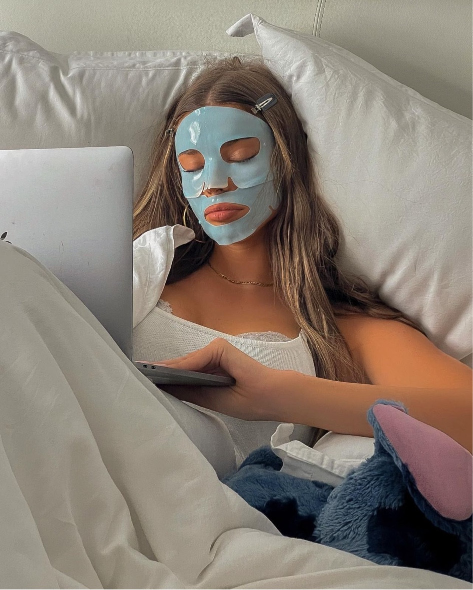 sunday mood

#LTKbeauty #LTKCyberWeek #LTKGiftGuide