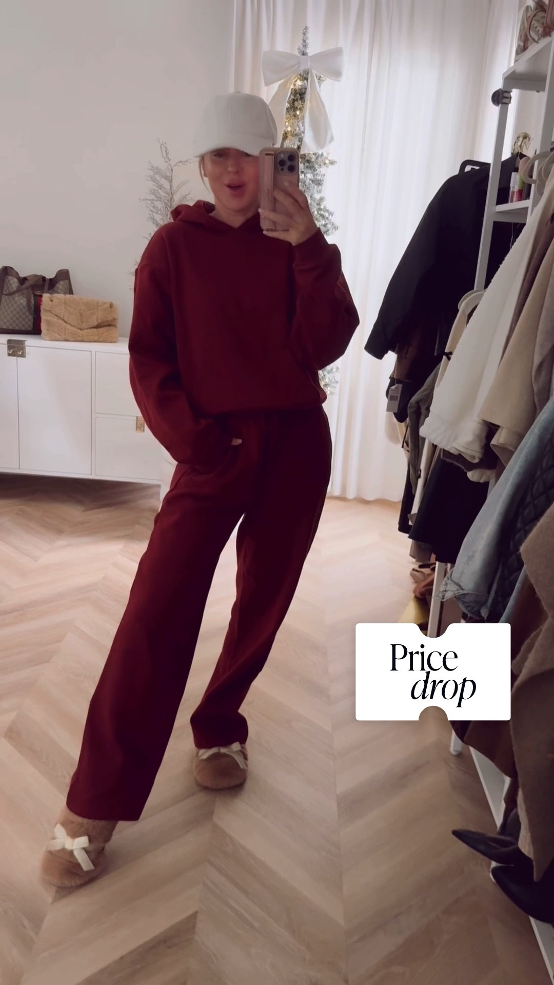 My set is on sale! I love this brand! More colors- I took mediums! I like it roomy

Lounge set. Sale. Red. Burgundy. 



#LTKootd #LTKSaleAlert #LTKActive