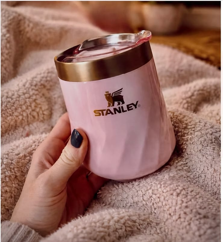 #ad Cozy Valentine’s nights in just got even sweeter with the new Stanley Valentine’s Day wine tumblers! 💖 Whether you’re snuggled up with your love or having a relaxed Galentine’s night with your best friends, these adorable cups set the perfect comfy vibe. Pour your favorite drink, grab a blanket, and cozy down this Valentine's Day 🥂💕✨ 
@stanley_brand #stanleypartner 

 