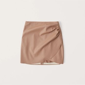 Vegan Leather Ruched Mini Skirt | Abercrombie & Fitch (US)