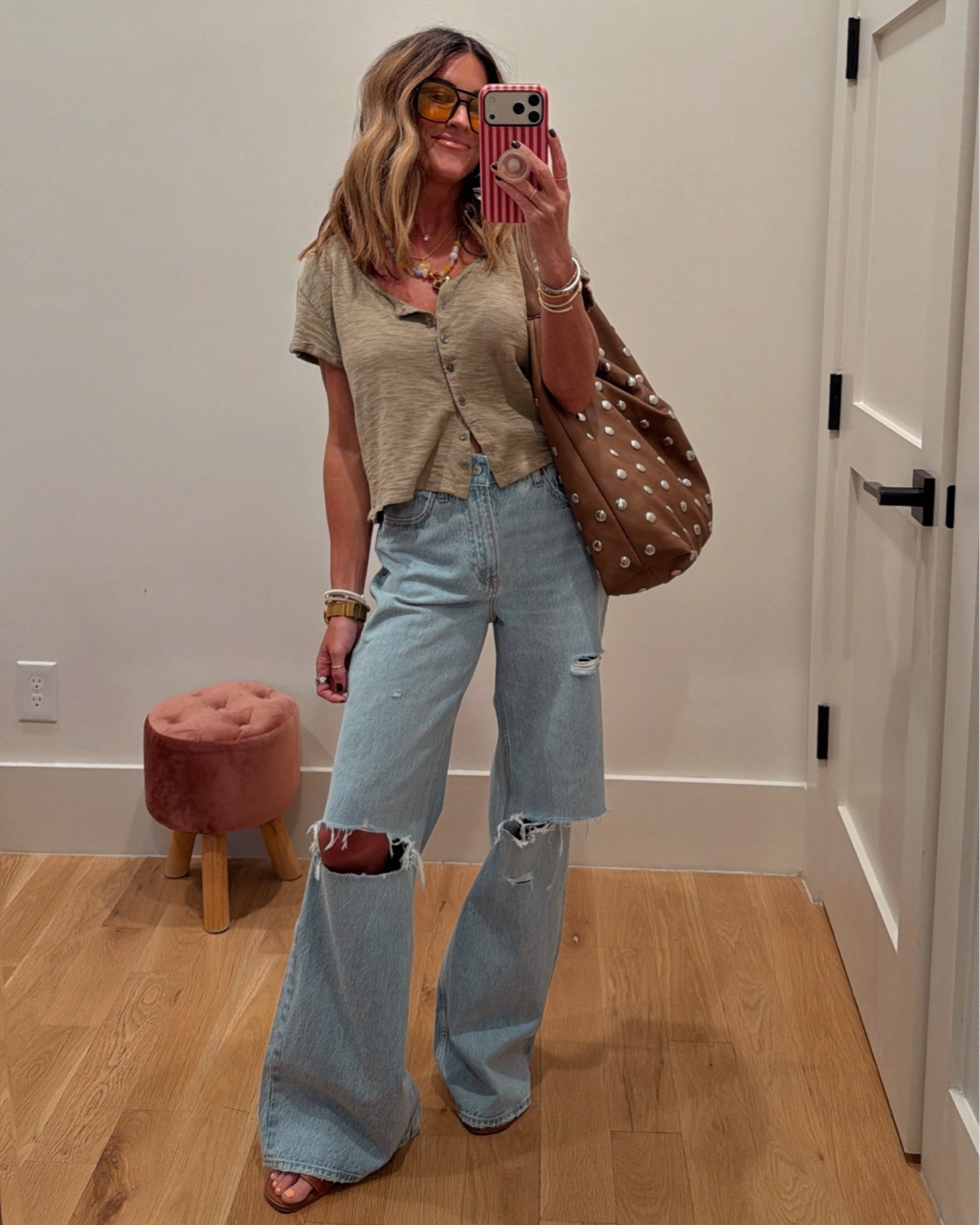 Code: JENREED for extra savings on these jeans!🙌🏼 Wearing 24, regular.

#LTKgrwm #LTKmomlife #LTKootd