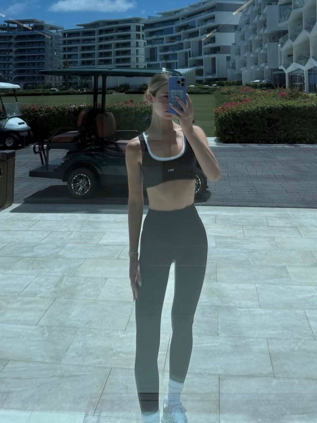 New Set Active workout set… I’m obsessed

#LTKFindsUnder100 #LTKStyleTip #LTKActive