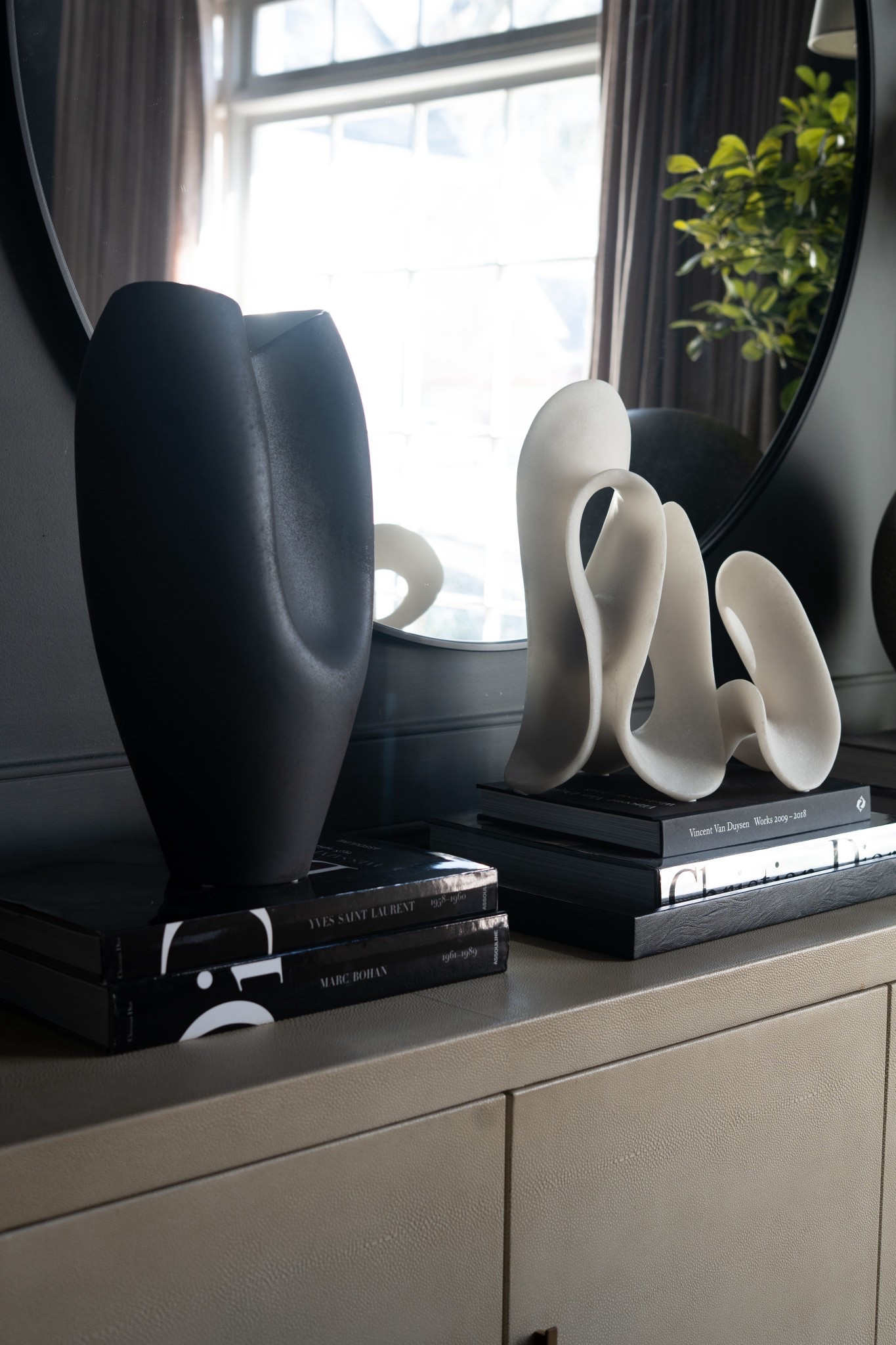 Iconic pieces don’t have to scream — they just show up and steal the scene.

These Wayfair finds are giving designer-level drama in the best way: sculptural silhouettes, bold contrast, rich texture, and that “where did you GET that?!” energy. The kind of decor that makes a room feel calm… but unforgettable.

#ad #wayfair #wayfairpartner @wayfair


#LTKHome #LTKdayinmylife #LTKmomlife