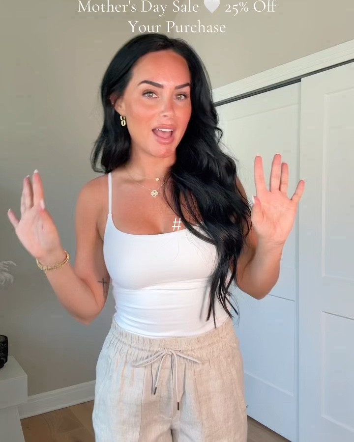 Mother's Day Sale 💐 25% Off Your Purchase Now Until 5/5

I’m wearing a size small smalls 
My sizing 5’7, 145lbs, 32dd

#athletapartner #powerofshe
@athleta

#LTKFindsUnder100 #LTKActive #LTKSaleAlert