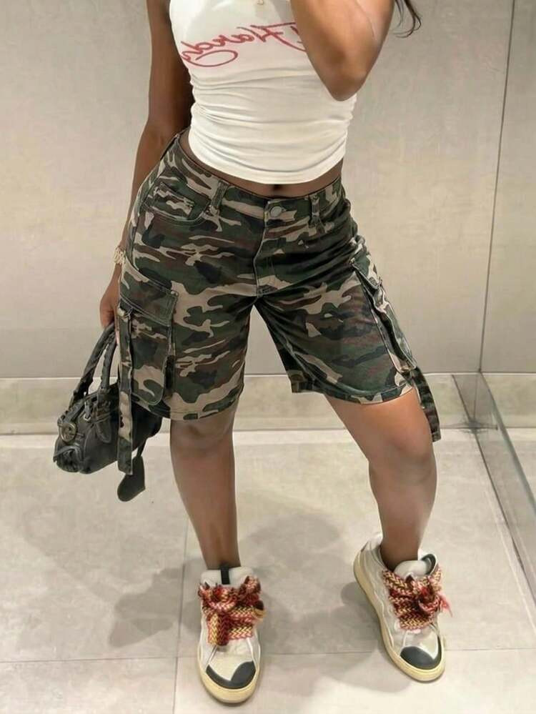 Camouflage Print Flap Pocket Side Cargo Denim Shorts Casual | SHEIN