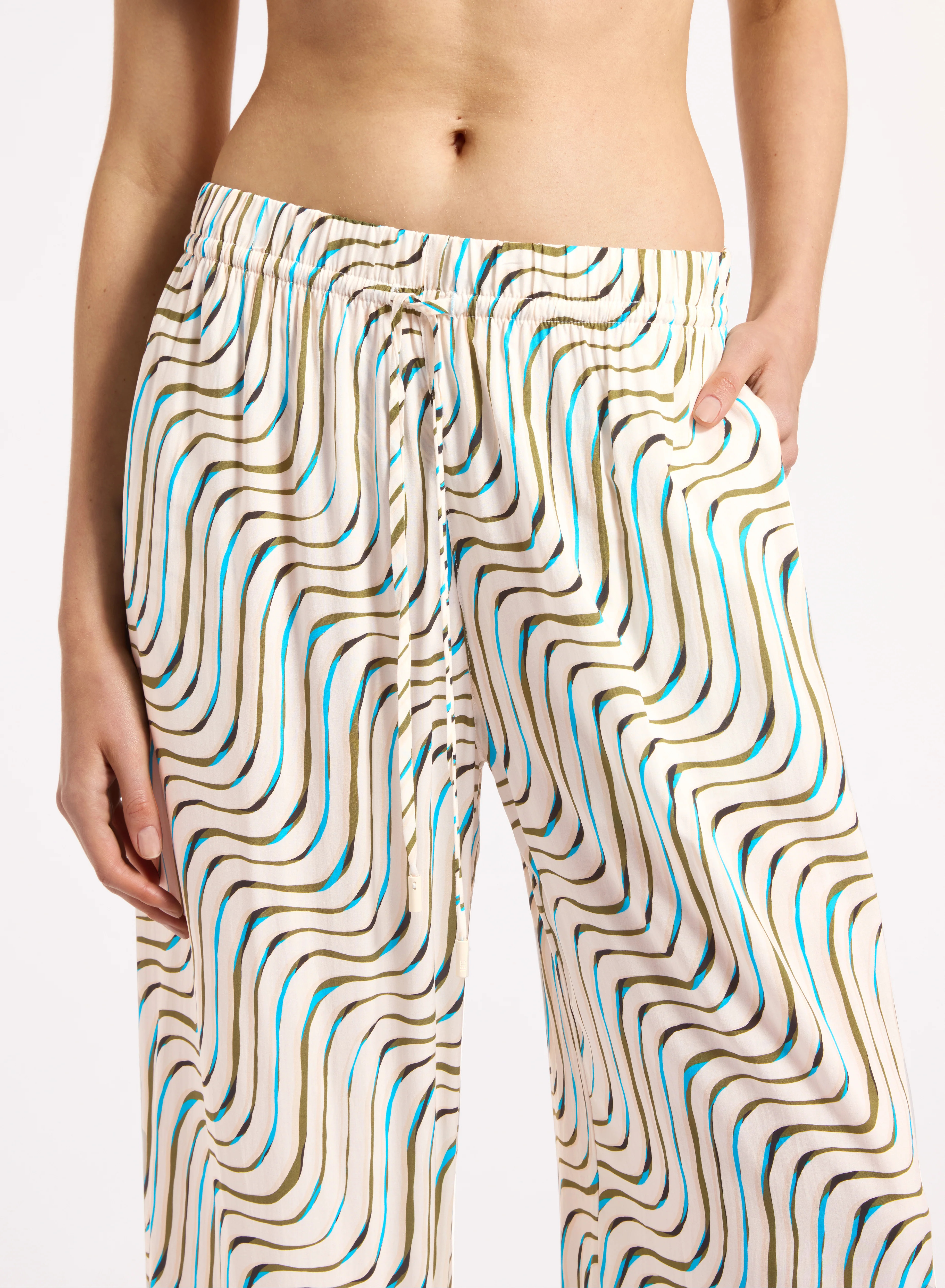 JETS Onda Wide Leg Pant in Stone | Mode Sportif