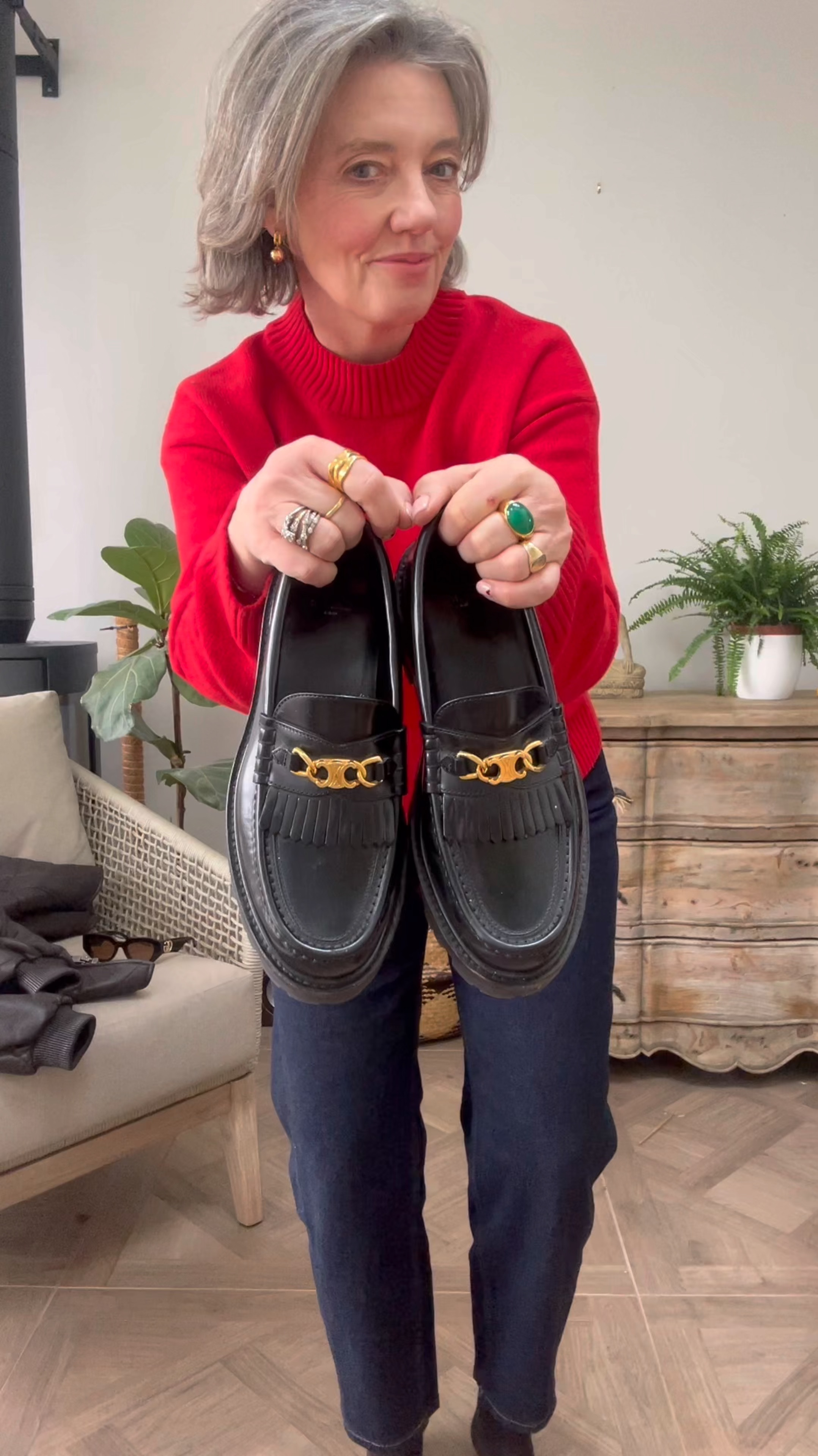 #ootd 🖤❤️
Wearing Celine loafers 
Whistles barrel jeans (sized up to 32)
Whistles leather jacket size medium 



#LTKshoes #LTKwinter #LTKover50style