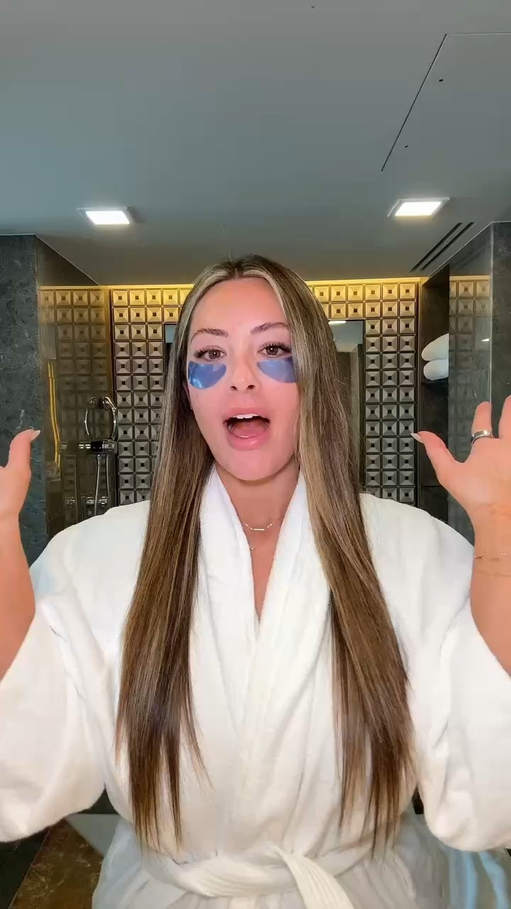 GRWM for dinner 💙✨

#LTKdayinmylife #LTKgrwm #LTKBeauty
