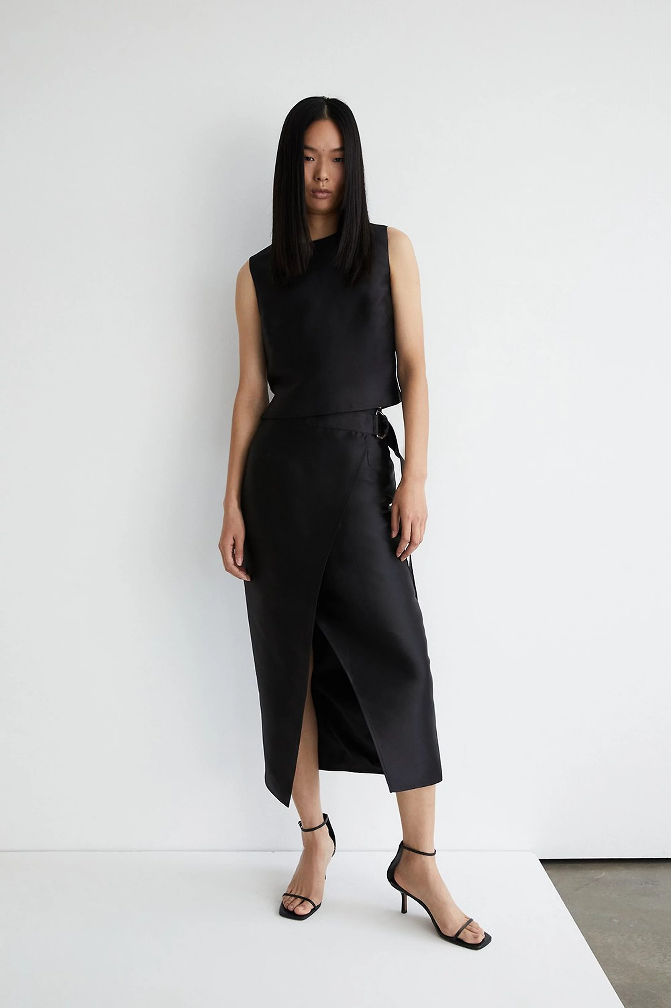 Satin Twill Utility Detail Maxi Skirt | Warehouse UK & IE