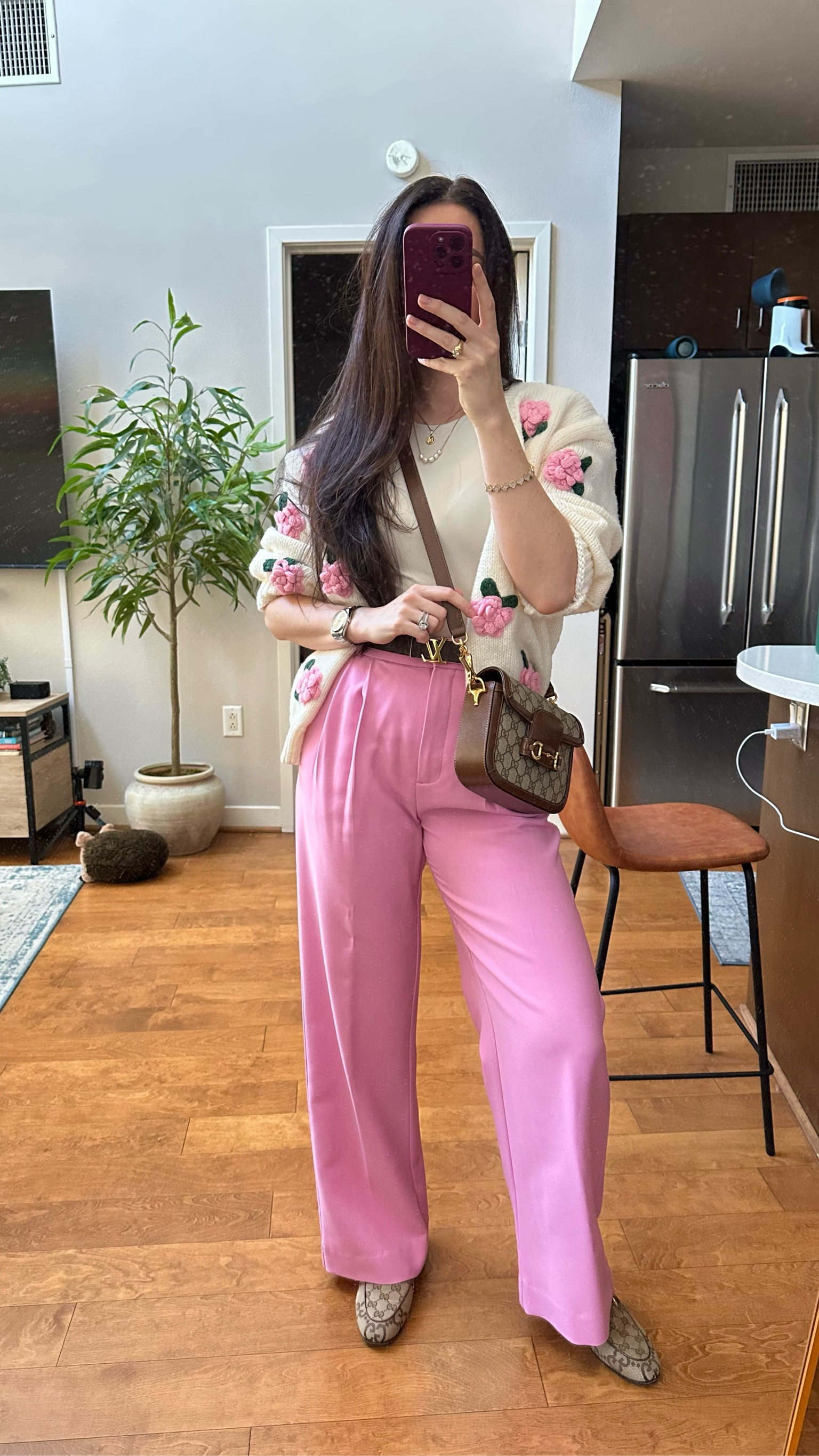 Knit cardigan S
Pleated dress pants 26R
Bodysuit S
Gucci GG crossbody
Gucci GG loafers
Designer belt 

#LTKShoeCrush #LTKFindsUnder50 #LTKWorkwear
