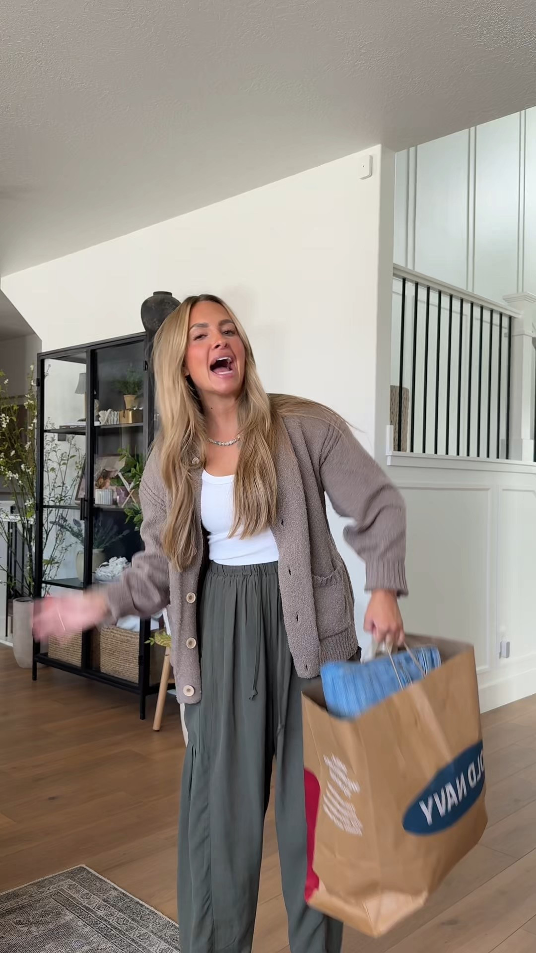 sold navy fall fashion sale finds!!! So many items at old navy are 40% off!! Old navy fall fashion. Old navy must haves. Old navy haul. Old navy try on  

#LTKSeasonal #LTKFindsUnder50 #LTKSaleAlert