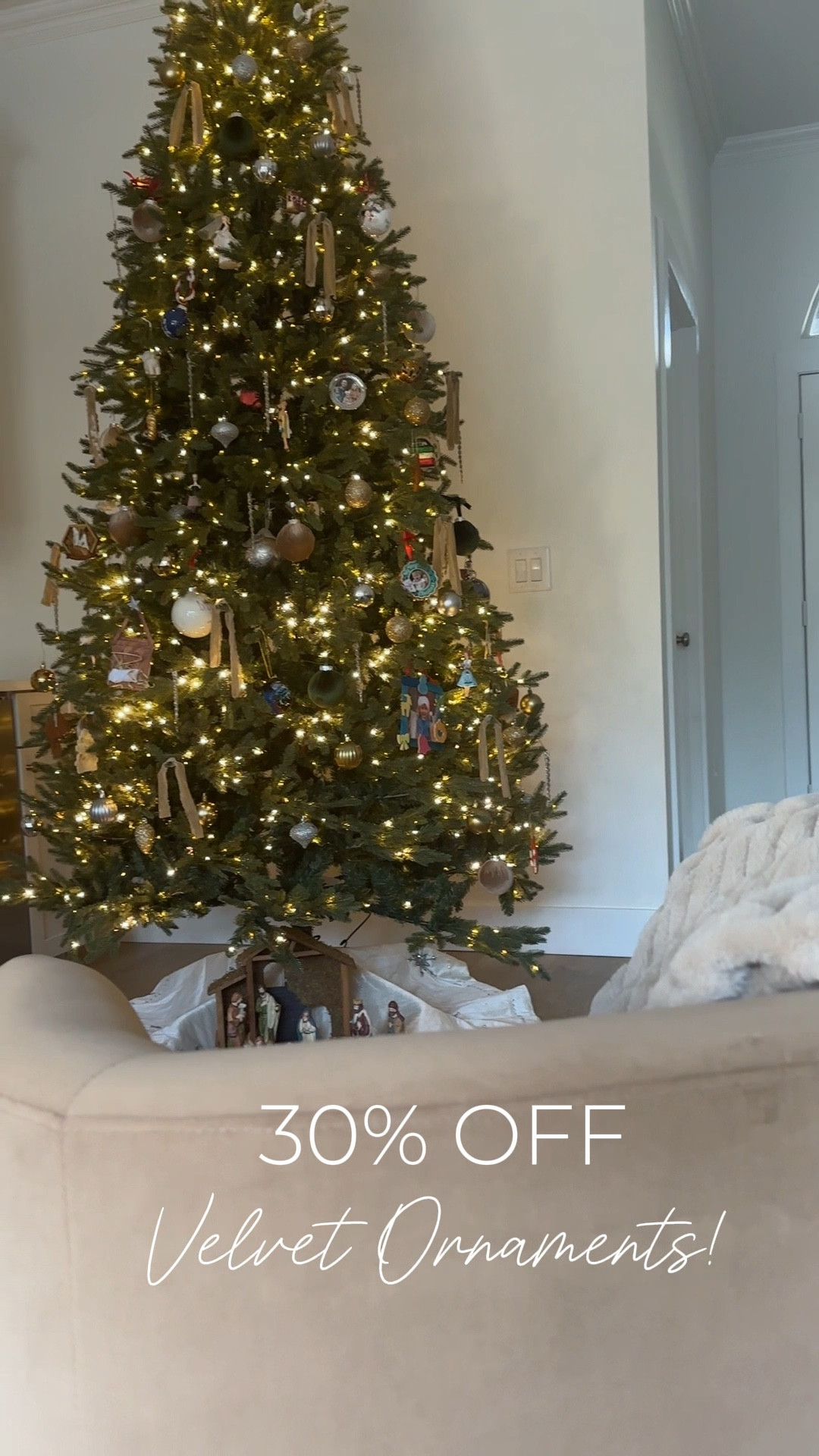 30% off this velvet ornament set from Amazon! Lowest price in 30 days!

Comes in a set of 15 in multiple color options❤️

I’ve always done velvet on my tree, this year I’ve added the champagne ribbon and I like to tie it on versus creating a bow (goes further!)


#velvetornaments #christmasdecor #velvetribbon #amazonornaments #amazonribbon #affordablechristmasdecor #cyberweek #cyberweekdeals

#LTKSeasonal #LTKSaleAlert #LTKHoliday