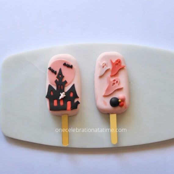 Halloween Cakesicles, Cake Pops, Cakesicles, Party Favor, Decorated Dessert, Gifts, Halloween Tre... | Etsy (US)