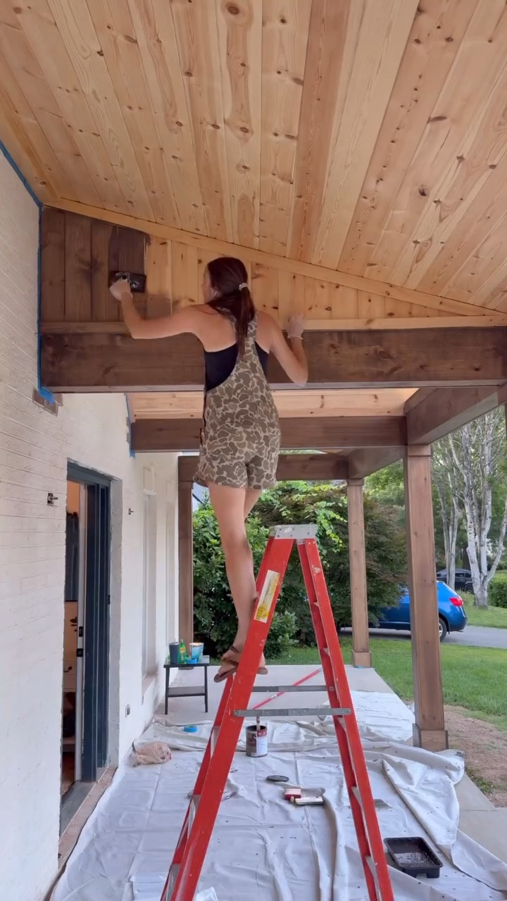 🤭🪜 What do you think?! Comment “STAIN” for a link to everything I used here!!

Stain color is Cordovan Brown by @behrpaint in semi-transparent 😍

More to come on this porch! FOLLOW @lizpacini for DIYs & design ideas! 🏡

#diyhome #frontporch #woodstain #cordovanbrown #homeexterior