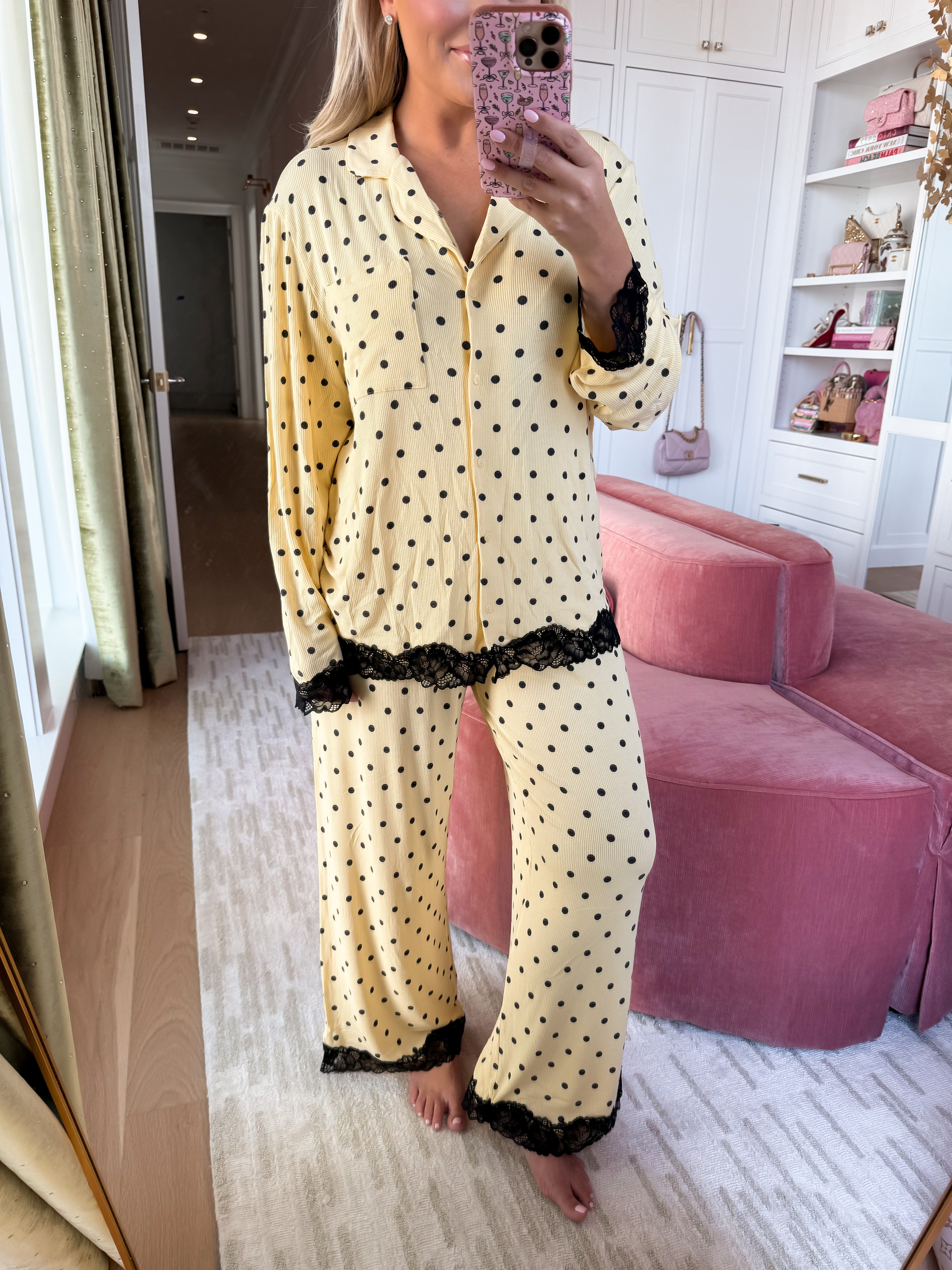 Wearing a medium in the top and a small in the pants 

#LTKgrwm #LTKootd