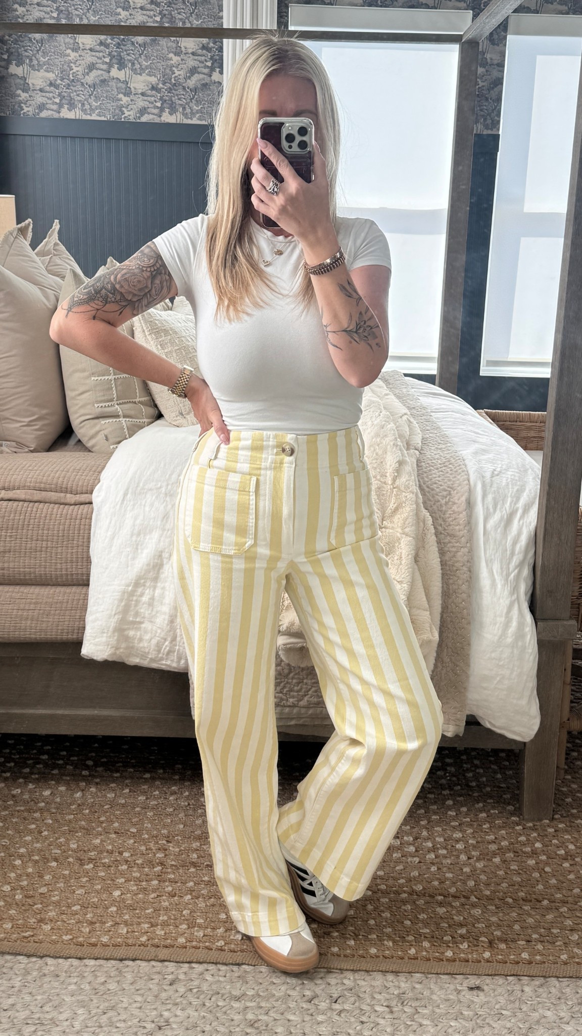 I love these pants for spring and summer! Fit TTS there are a couple similar more affordable ones linked below 

#LTKootd #LTKOver40