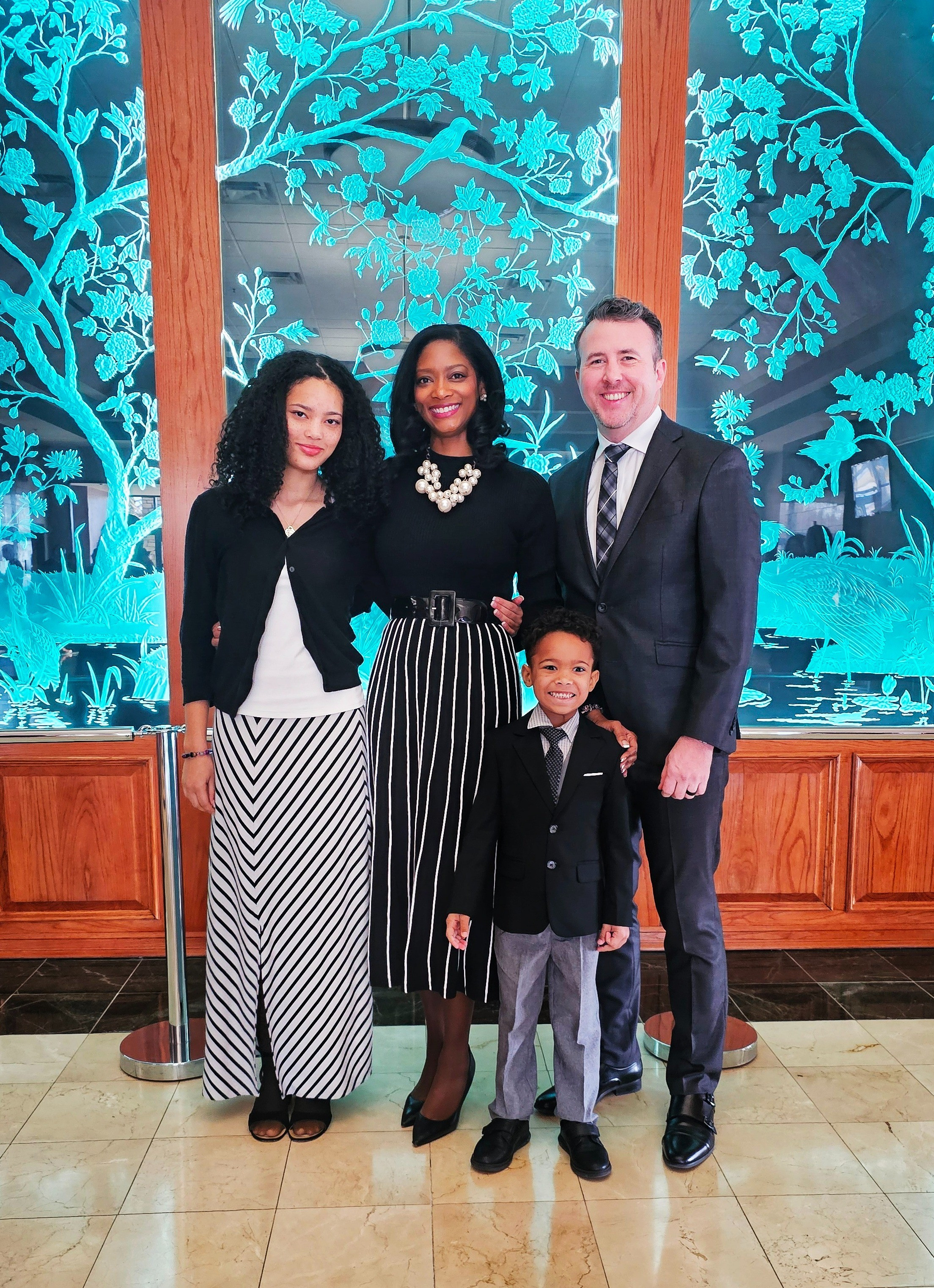 Black, white, and gray for a chilly Saturday. 

#LTKootd