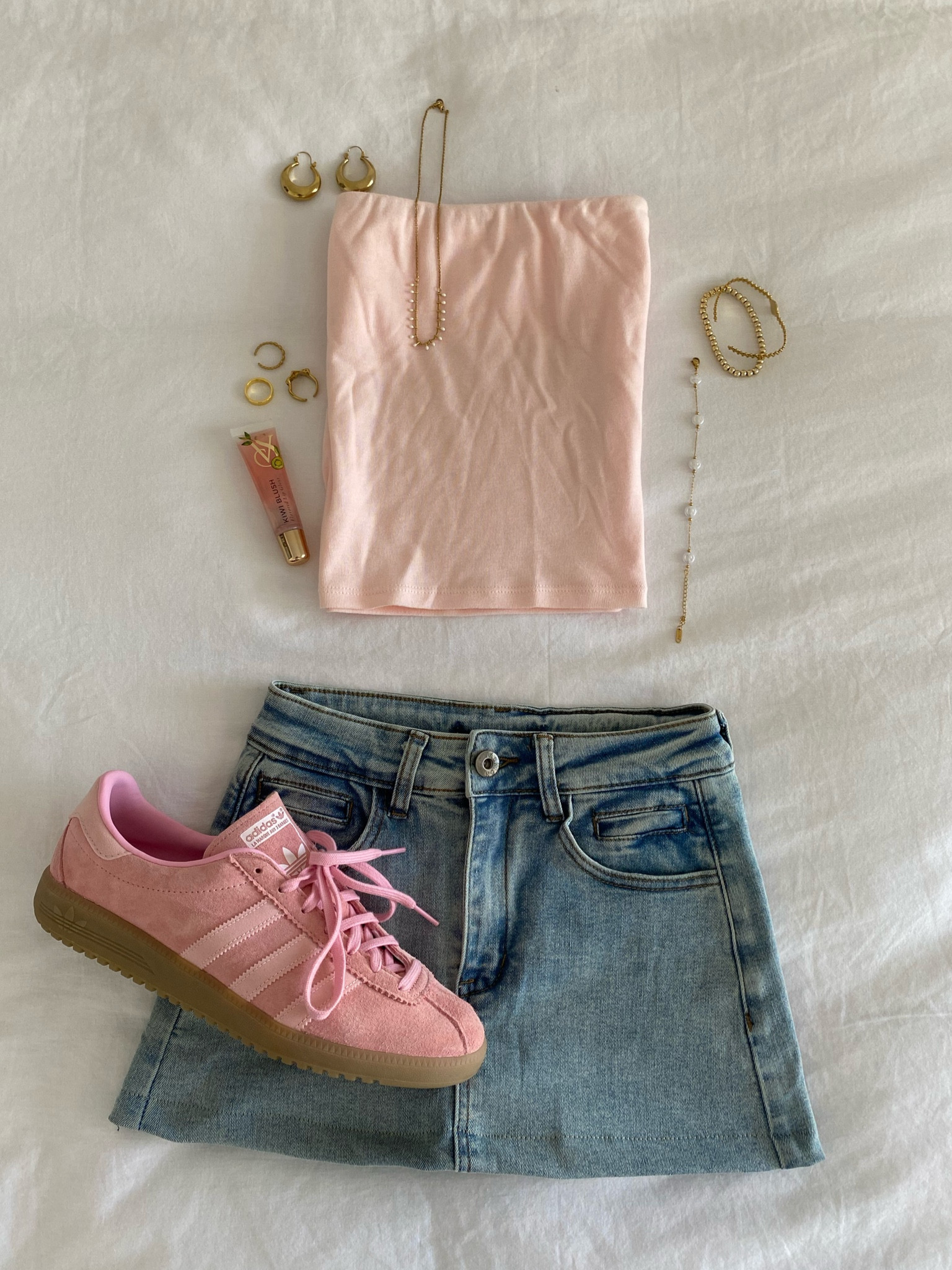Pink outfit 💗🥥🌟