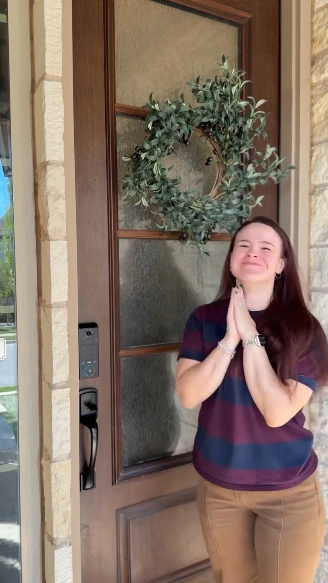 The front door wreath hanger I’ve always needed! I’ve had these in my bathroom for years and HATE over the door wreath hangers.

#homehack #homehacks #holidaydecorations #falldecorating #fallhomedecor #diyfalldecor #diyfalldecorations #fallwreath #wreathdecor

#LTKSaleAlert #LTKHome #LTKSeasonal
