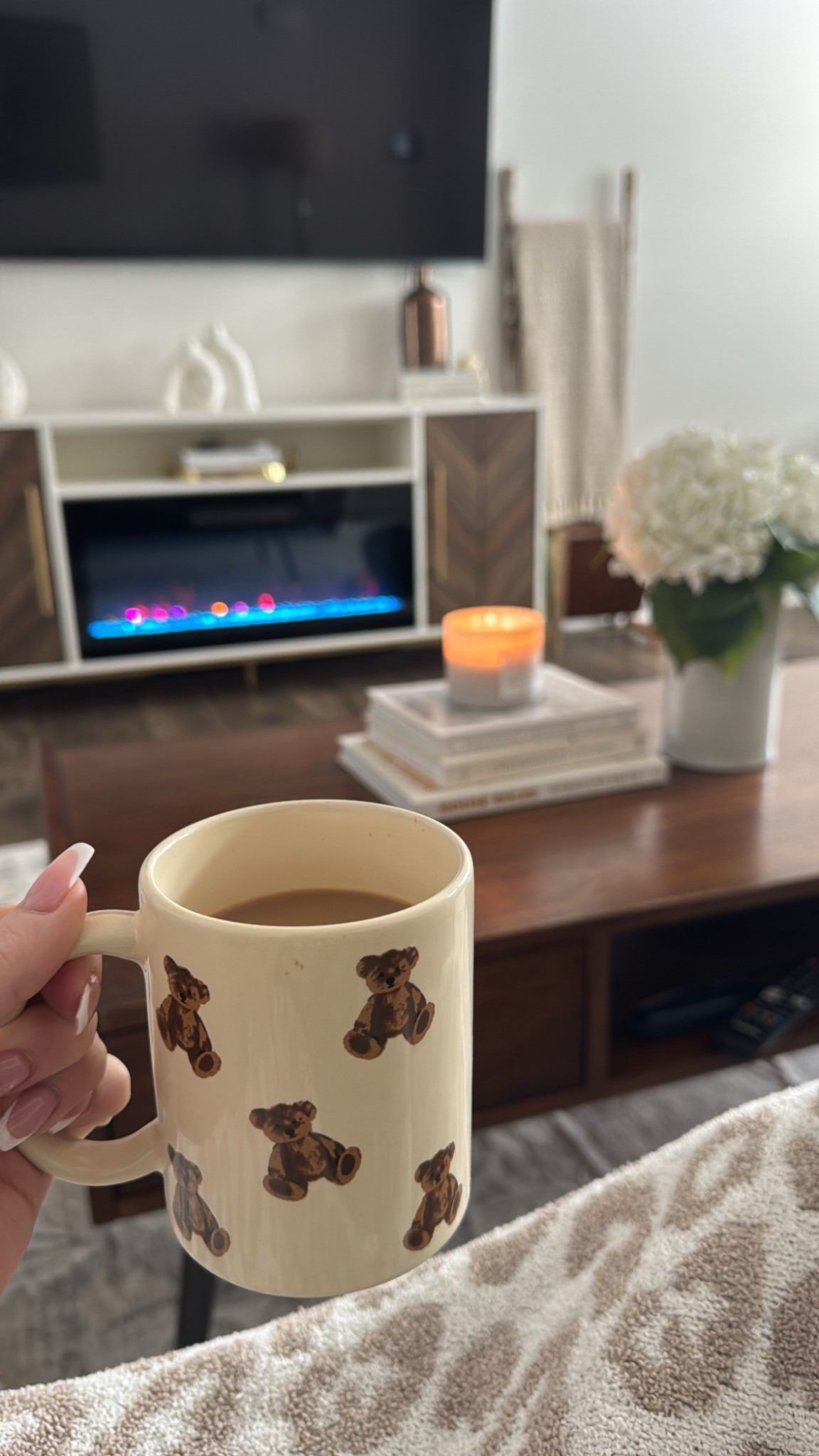 ☕️Slow mornings, soft layers, warm drinks, and peaceful routines 🤍
#cozymornings #morningaesthetic #slowmorning #cozyhomevibes #selfcareroutine #ltkhome

#LTKmorningroutine #LTKgrwm