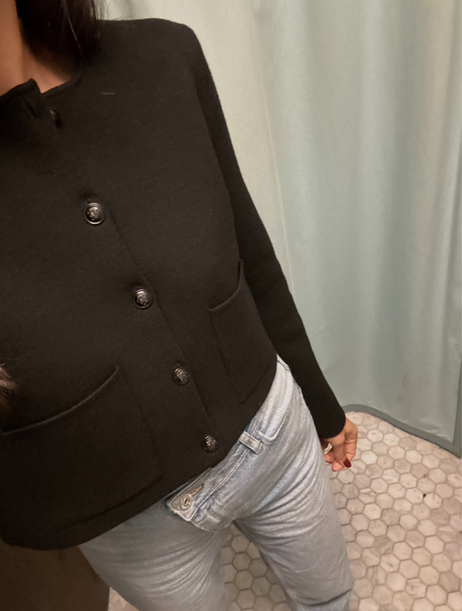 My new fav! Aritzia cardigan


#LTKStyleTip #LTKCyberWeek #LTKHoliday