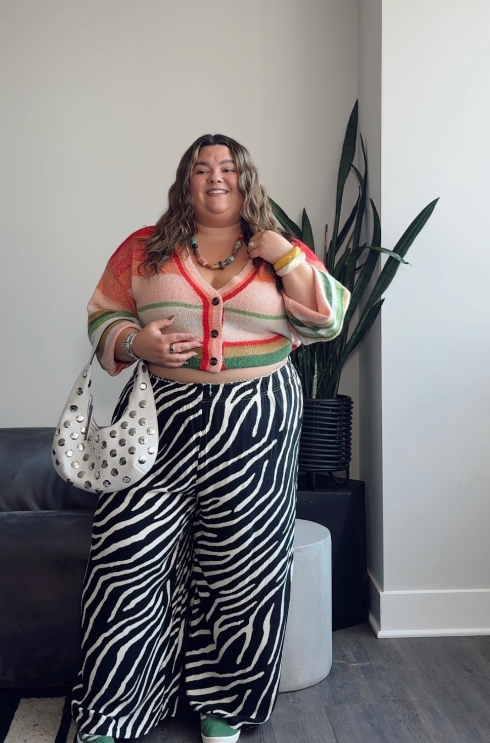 recreating Pinterest outfits on my plus size body (5’2 size 20) 
• cardigan: Torrid size 2
• bow sweatpants: Torrid size 2
• zebra pants: H&M Size XXL 
• vans 