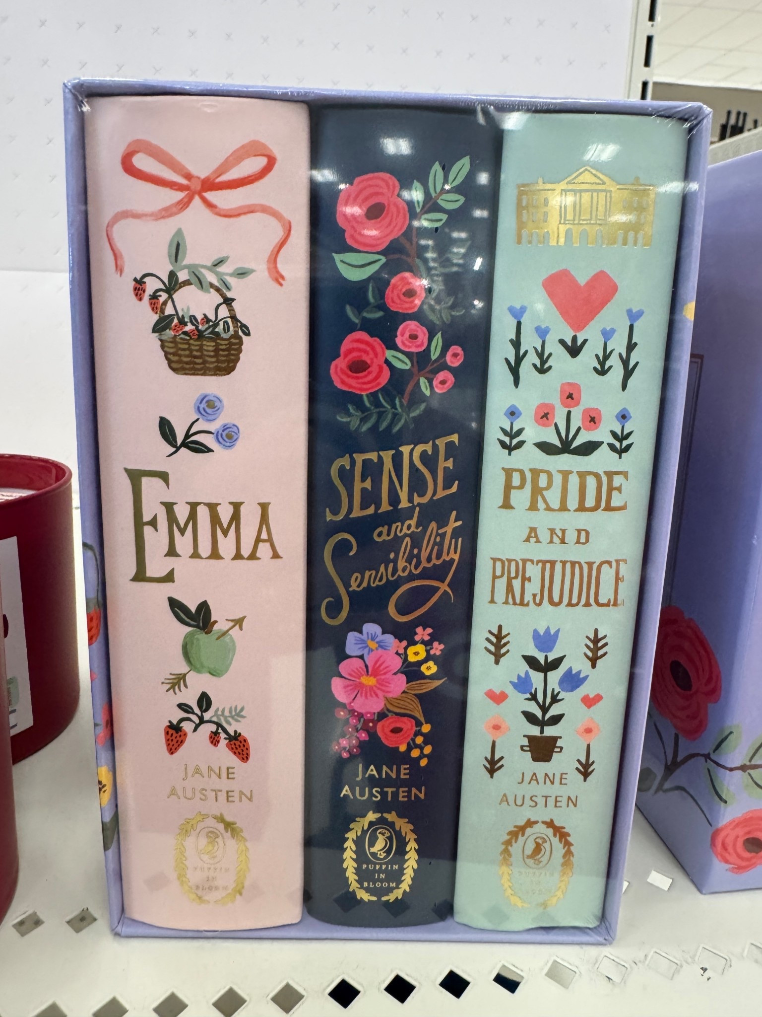 Jane Austen hardback books in this gorgeous Rifle Paper Co print would be the perfect Mother’s Day gift!



#LTKmomlife #LTKHome