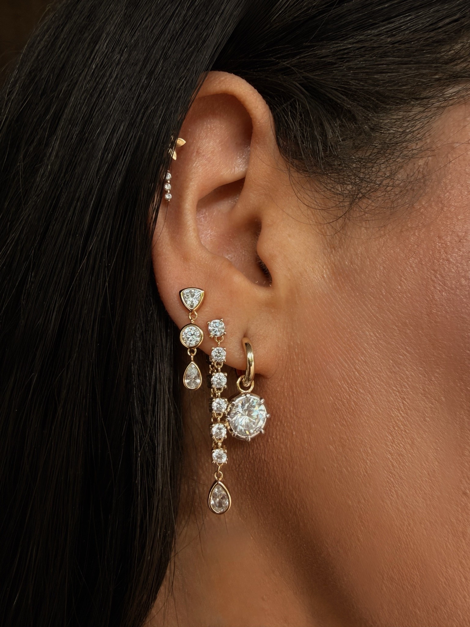 This ear stack is so good! Sparkly and looks like real diamonds.