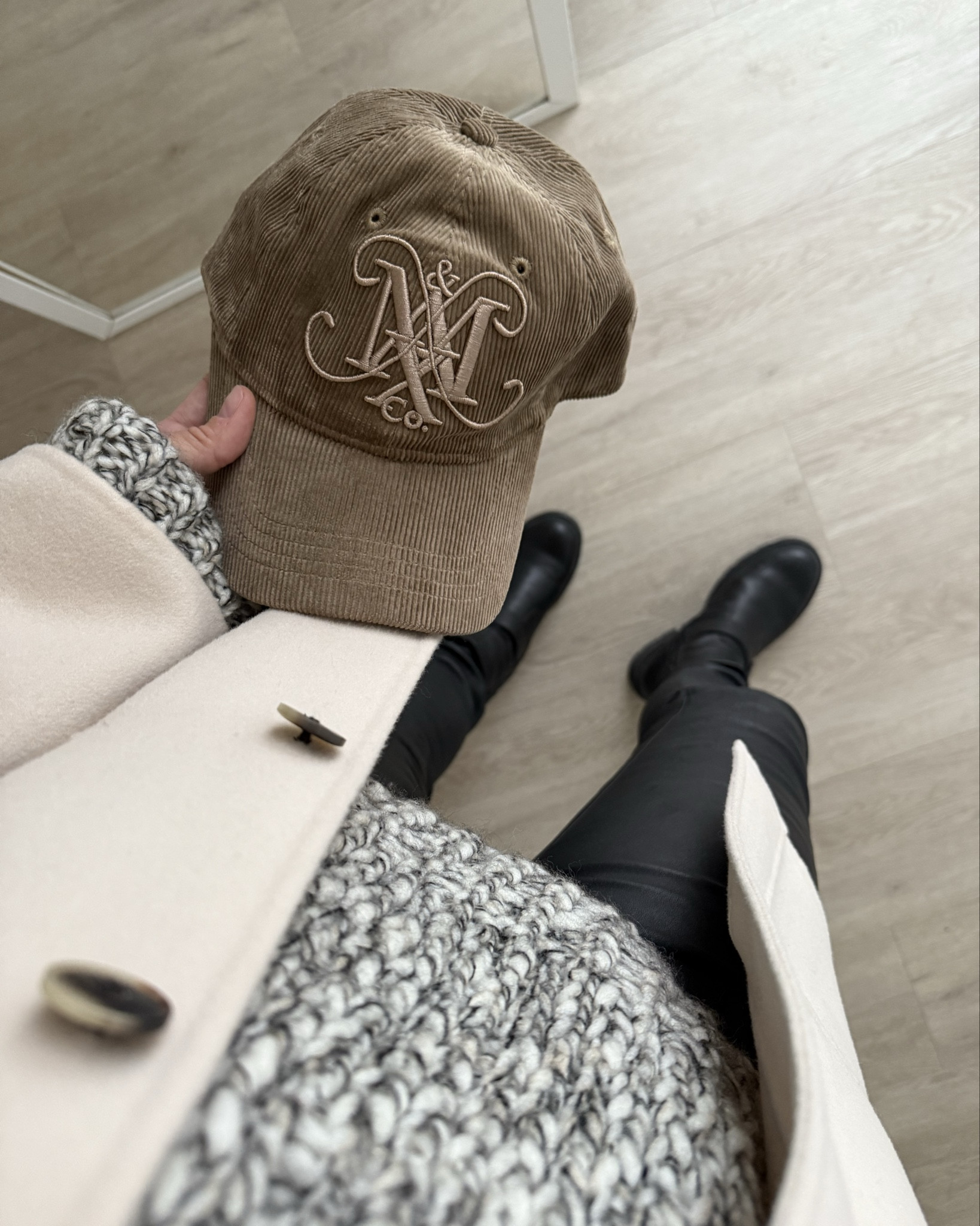 Lederleggings & Cap

#LTKdeutschland #LTKstyletip #LTKautumn