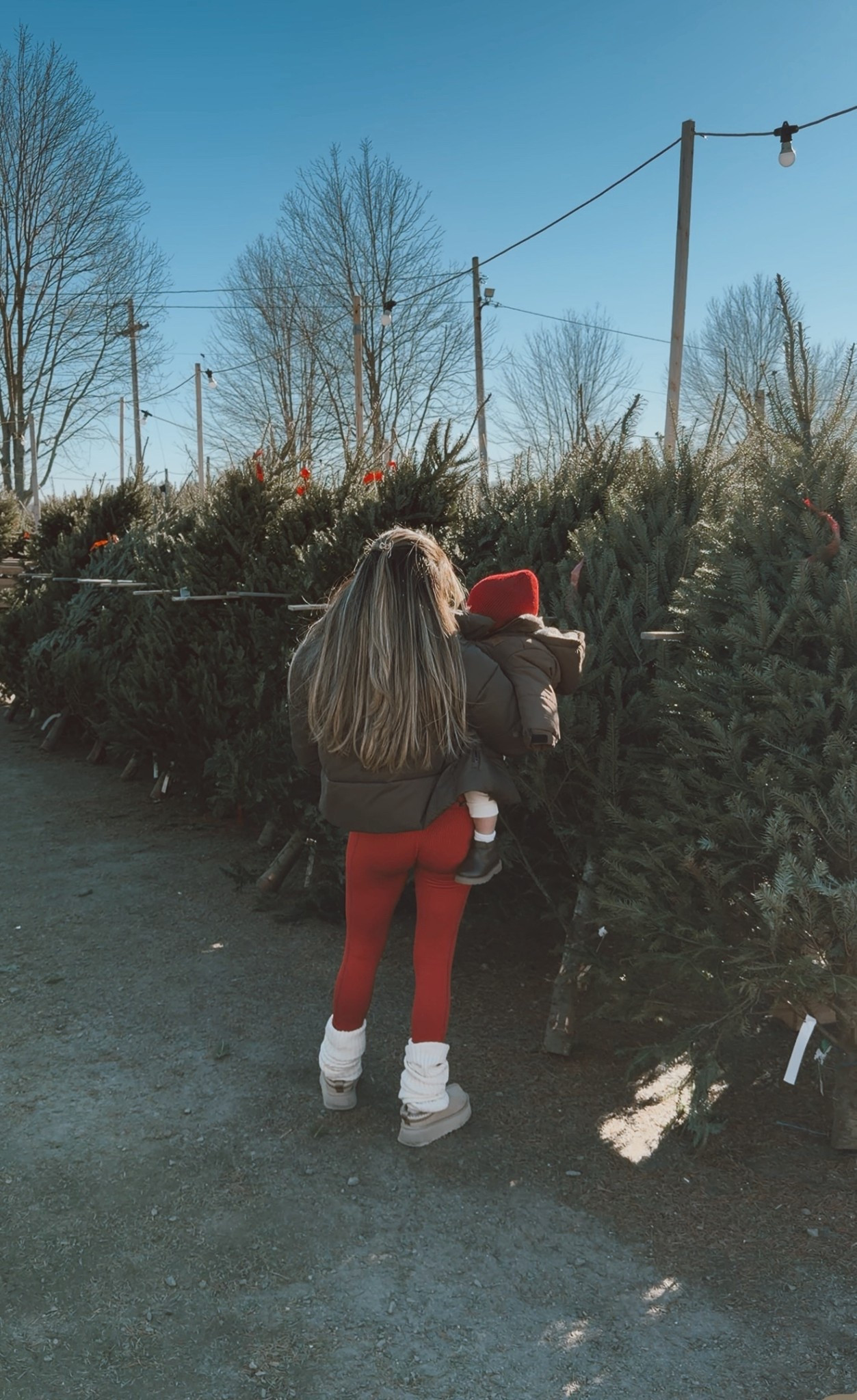 Christmas tree farm outfit! 

#LTKootd #LTKGiftGuide #LTKHoliday