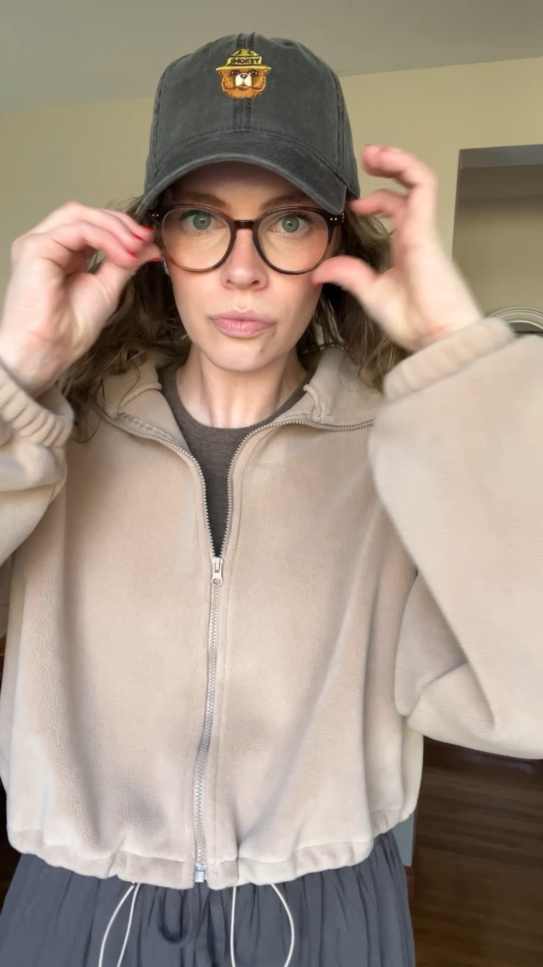 Which bottoms do you like best?! I ended up with the flowy pants 😍

Size medium in everything! 