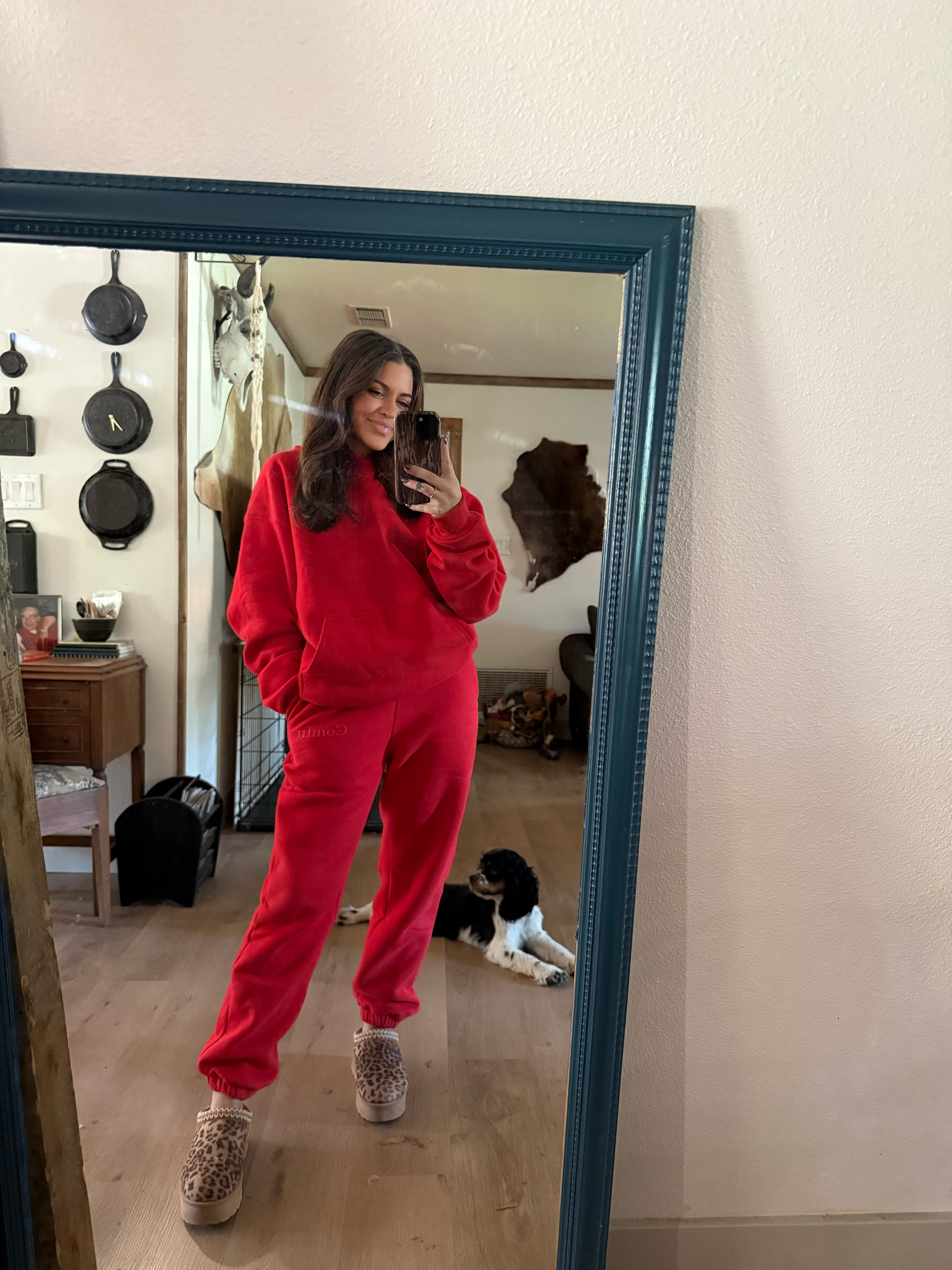 Woke up and it was 60 degrees so I immediately put on my Comfrt sweatsuit! 

https://www.comfrt.com/KELSM15

comfrt, sweatshirt, sweatpants, sweatsuit, matching set 

 

#LTKSeasonal #LTKActive #LTKSaleAlert