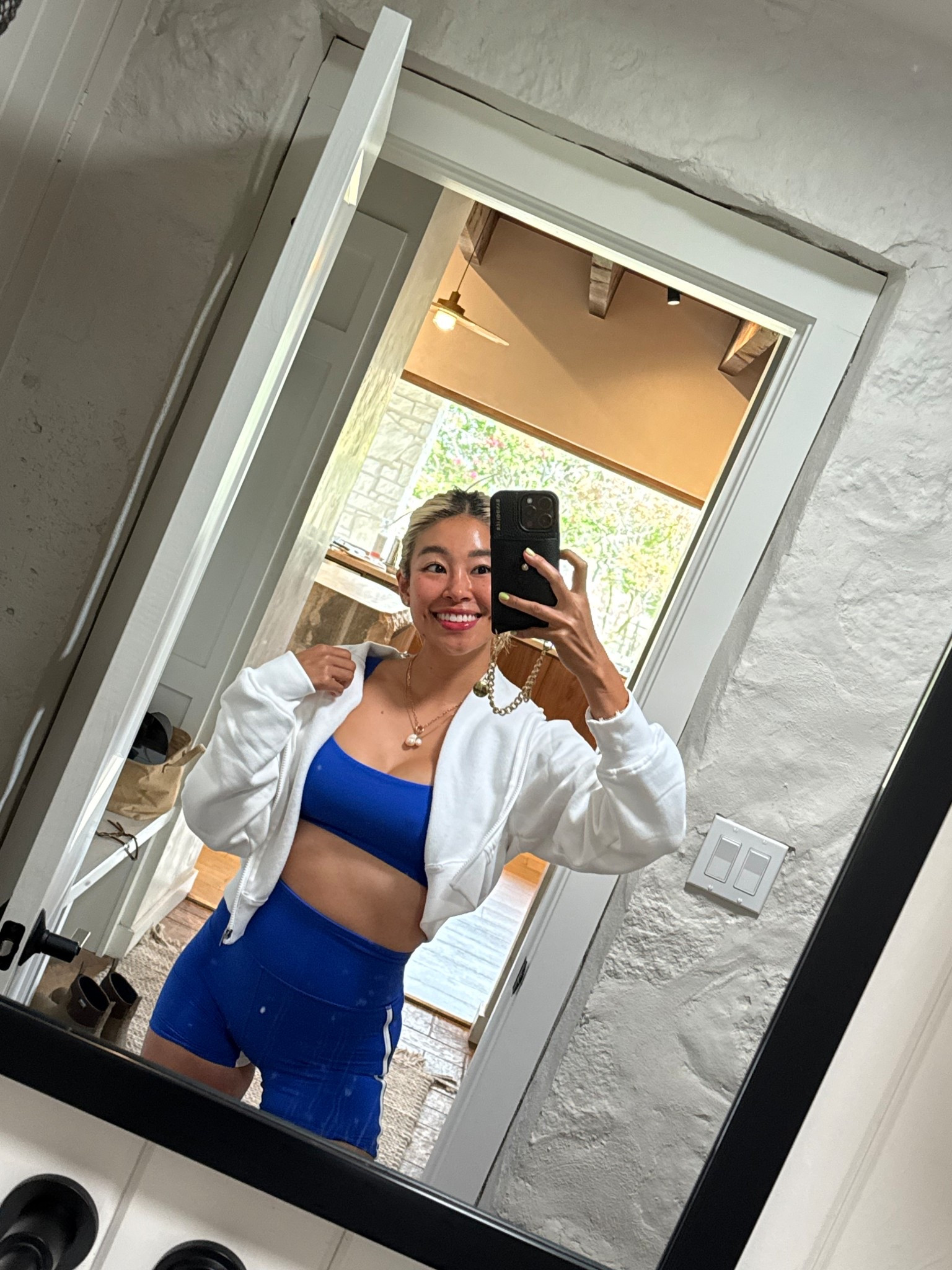 ATHLETA OOTD💙🤍

#LTKPetite #LTKActive