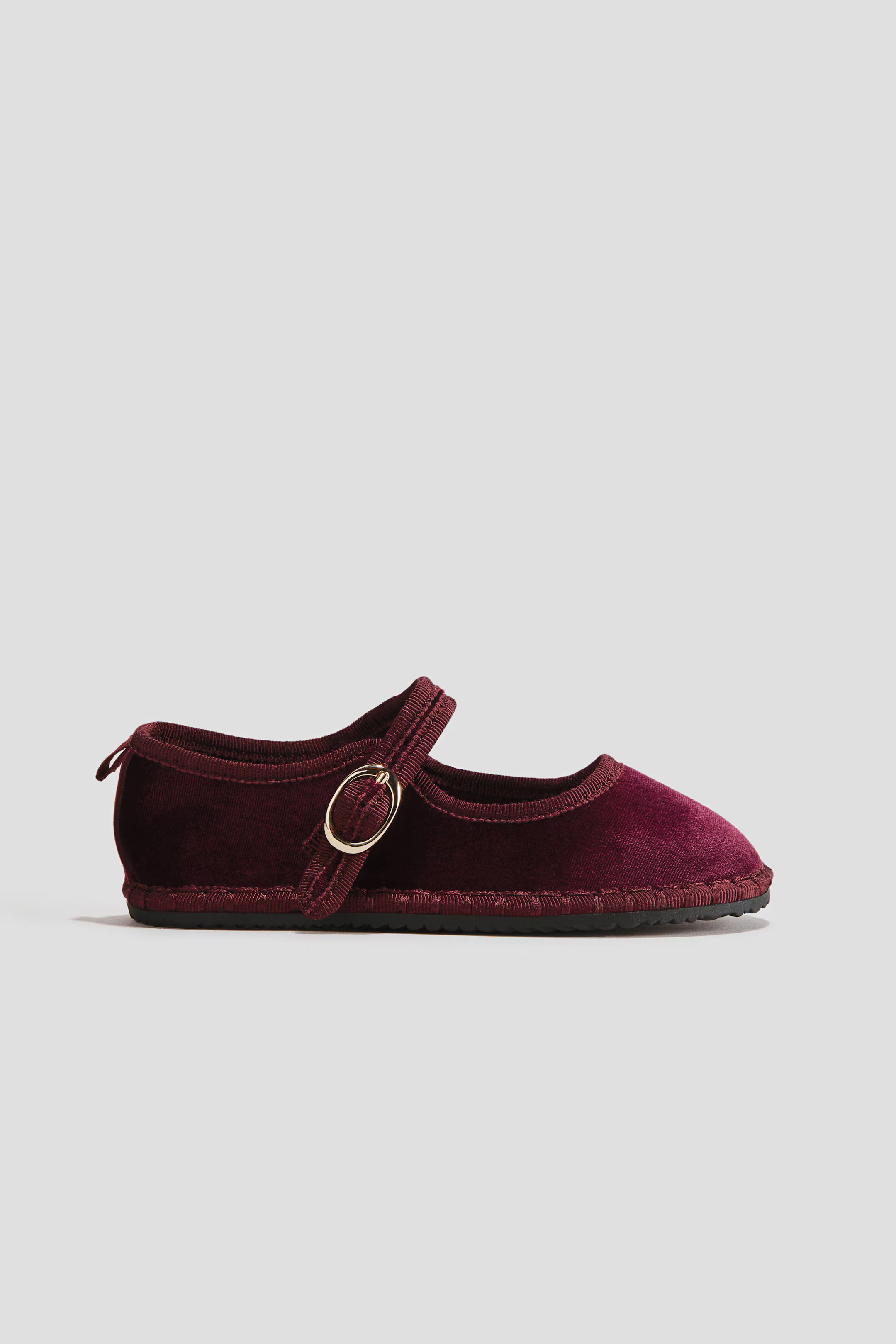 Velour Flats | H&M (US + CA)
