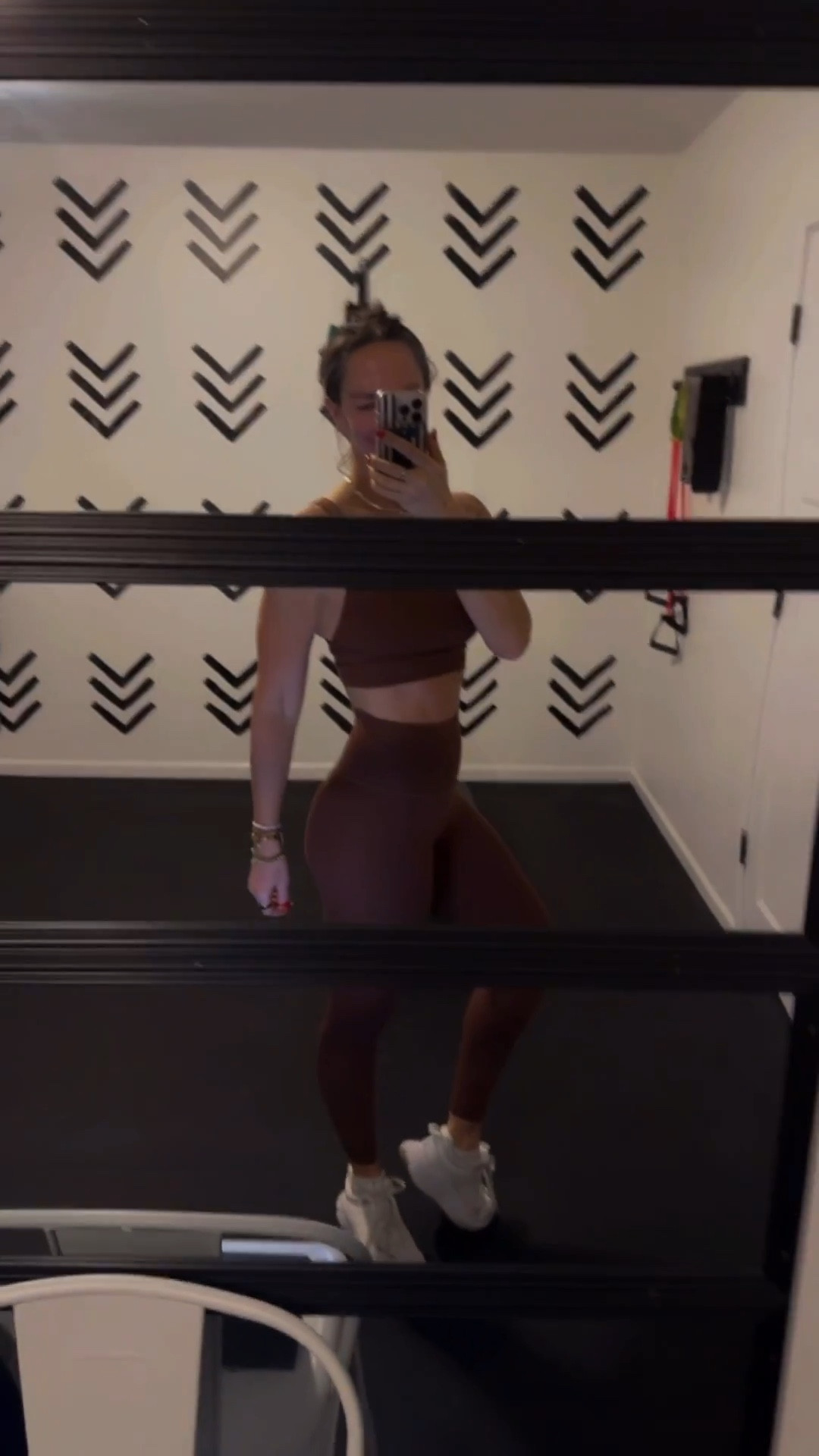 The legging that does it all!

Same leggings, different use. Wore these yesterday for everyday wear and turned around and threw them on again this morning for my workout, paired with my go-to tennis shoes.