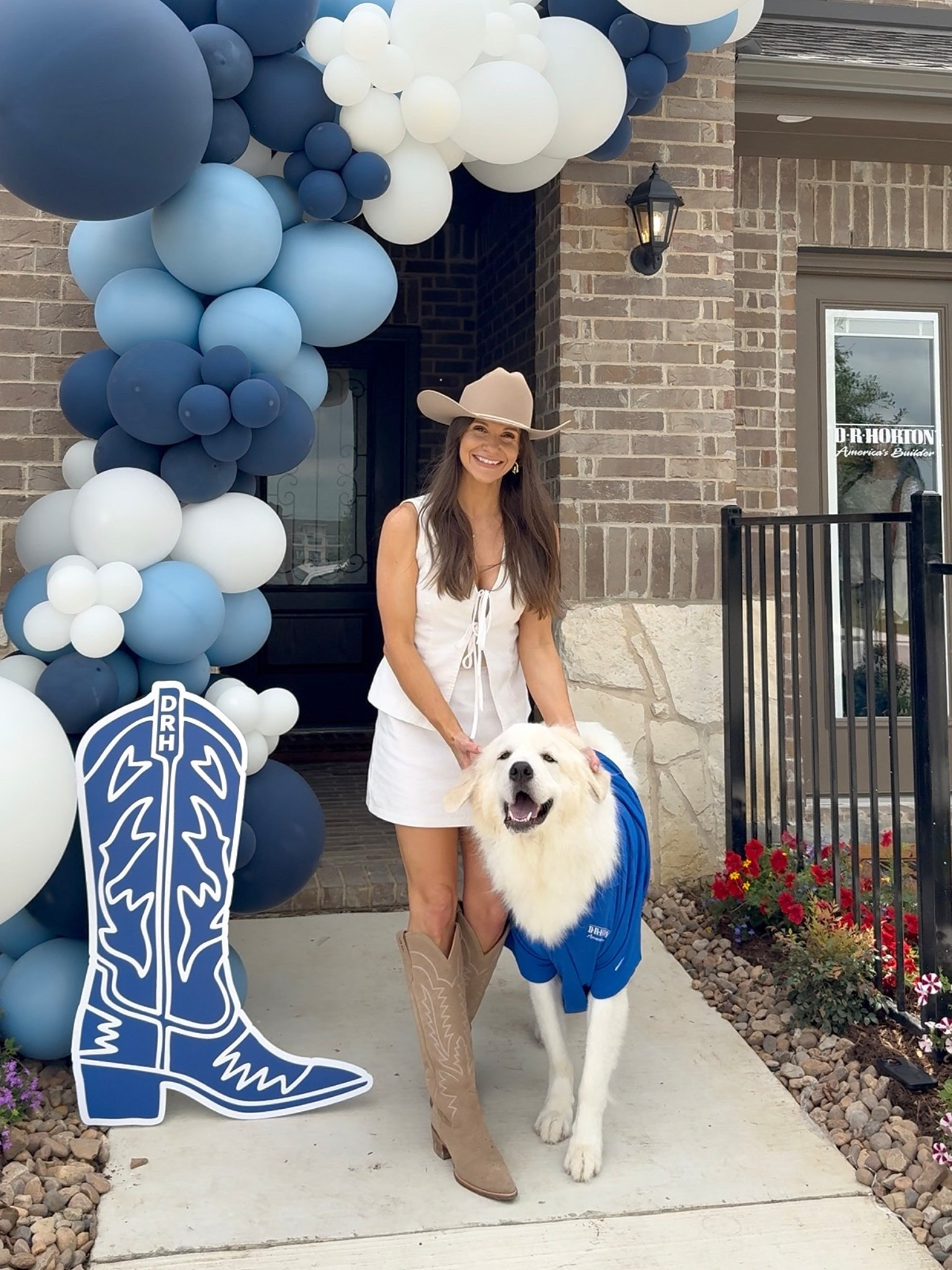 #LTKStyle #CowgirlChic #WesternBoots #SummerOutfit #TexasStyle #LTKDogMom

#LTKPetite #LTKPets #LTKSeasonal
