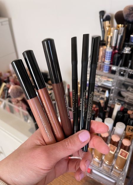 6 piece eyeliner set for under $50 - these are my favorite liners (so creamy and never smudge!) Perfect Mother’s Day gift idea 

#LTKunder50 #LTKFind #LTKbeauty