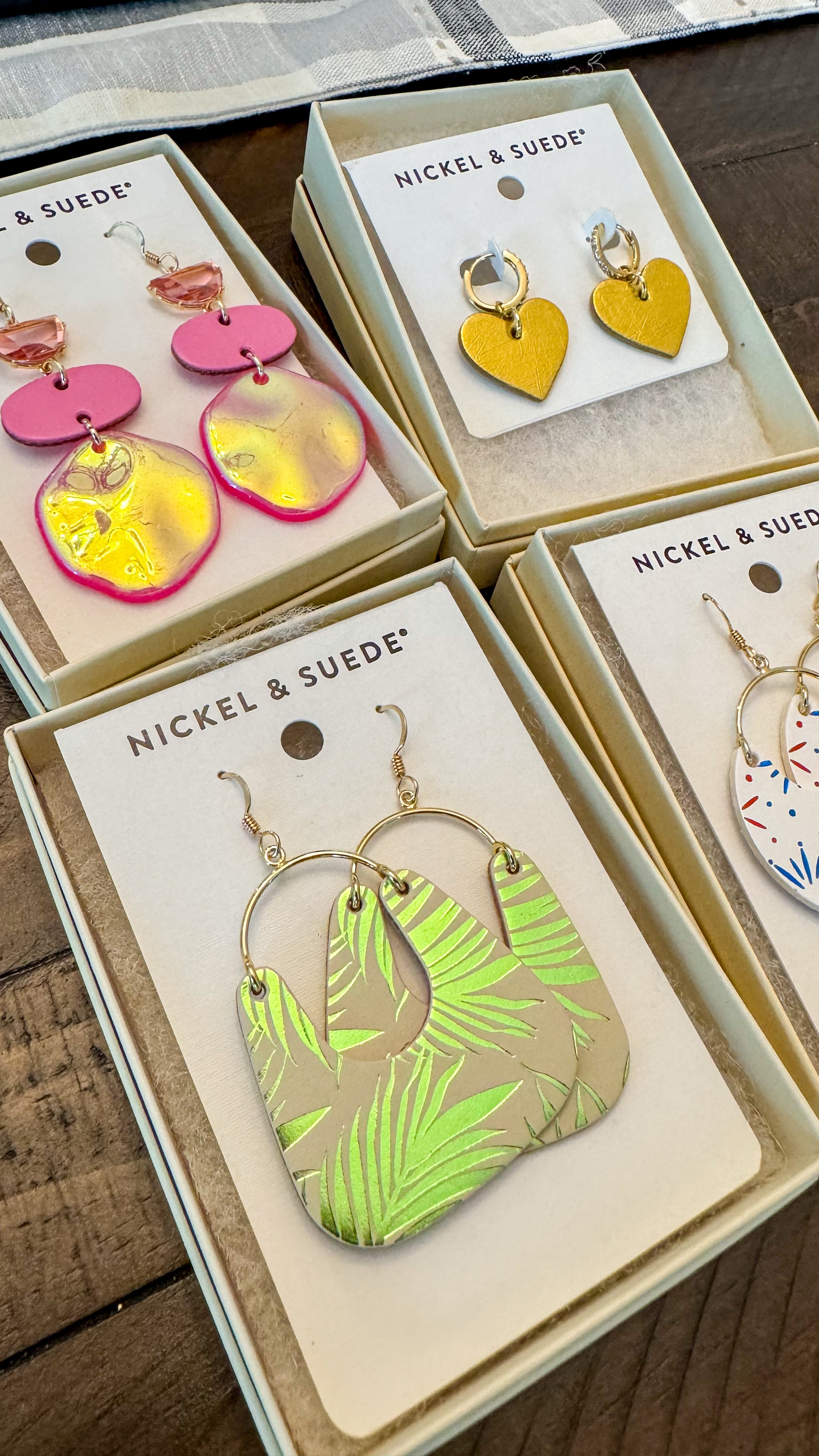 Nickel & Suede has the most adorable, lightweight summer earrings! So excited to style these 🤩✨

#LTKFindsUnder50
