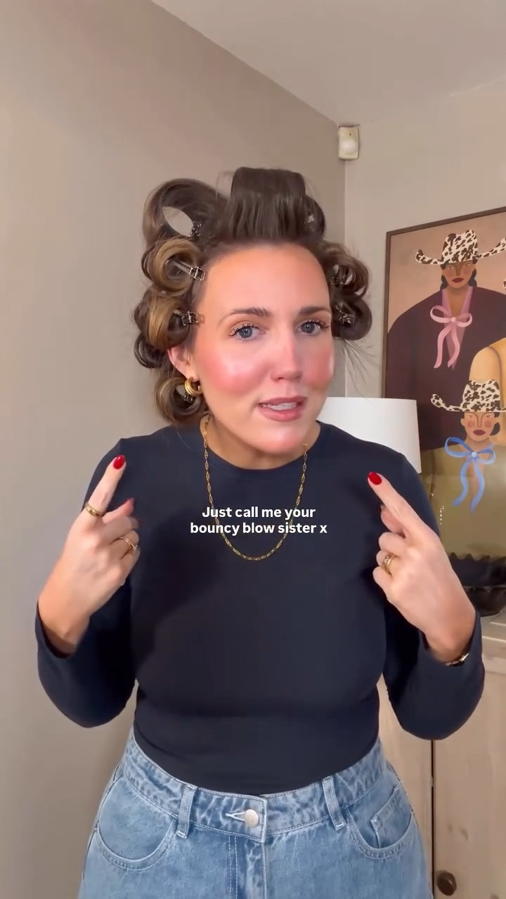 ad My MOST USED HAIR TOOL EVER!!! The Dyson Airwrap i.d. If you got one off Santa, then Dyson class is officially underway 🕺🏽🤭

We WILL be walking into 2026 with 1 big bouncy blowy xx 

@bootsuk