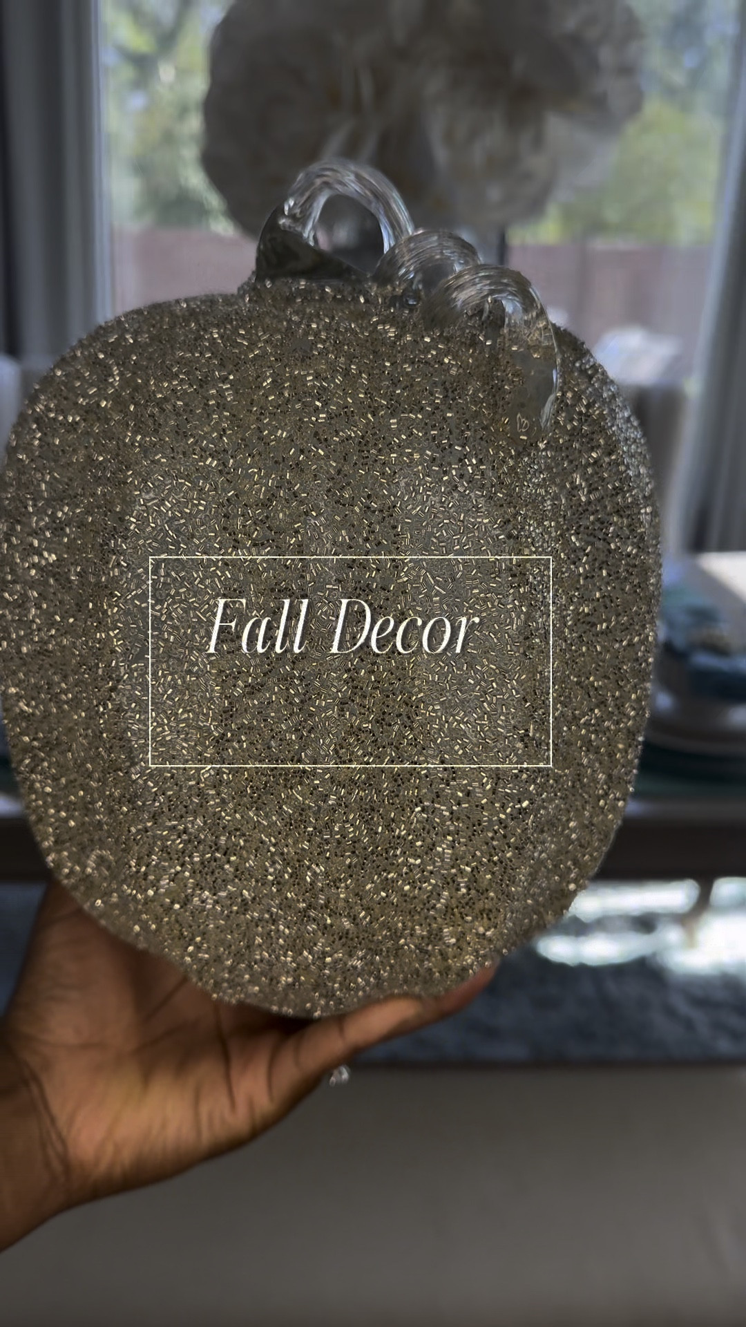 Fall Decor but make it GLAM!! 



#LTKSeasonal #LTKHome