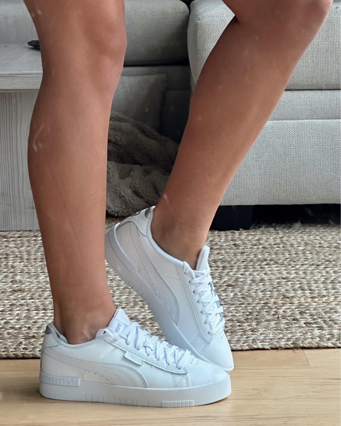 THE WHITE SNEAKER OF THE FALL!! I’m telling you right now 😍🎃🍂

#LTKSale #LTKGiftGuide #LTKSeasonal